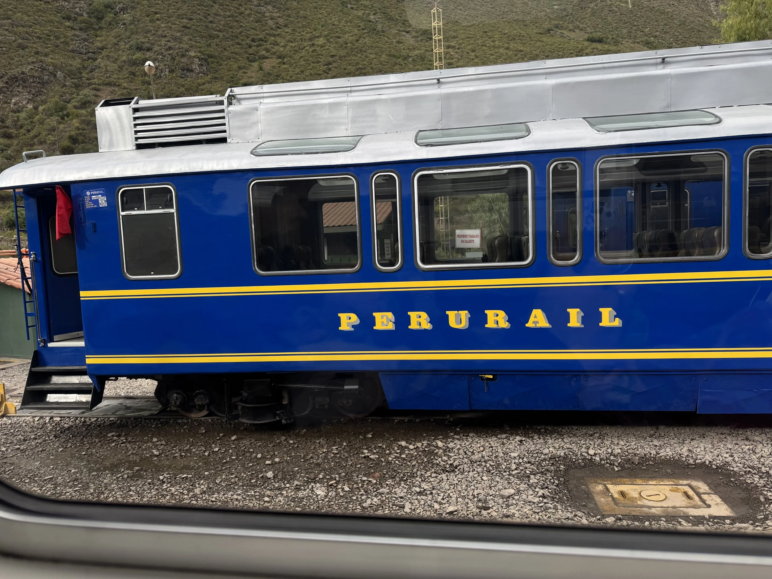 Family train ride to Machu Picchu