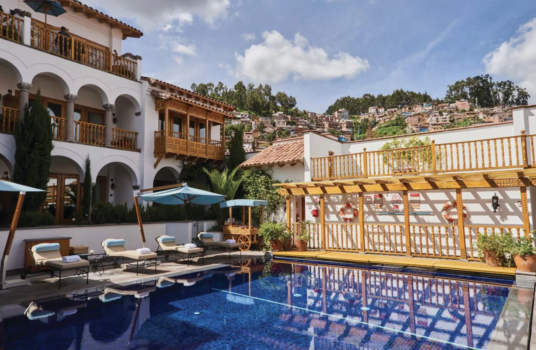 palacio nazarenas cusco peru