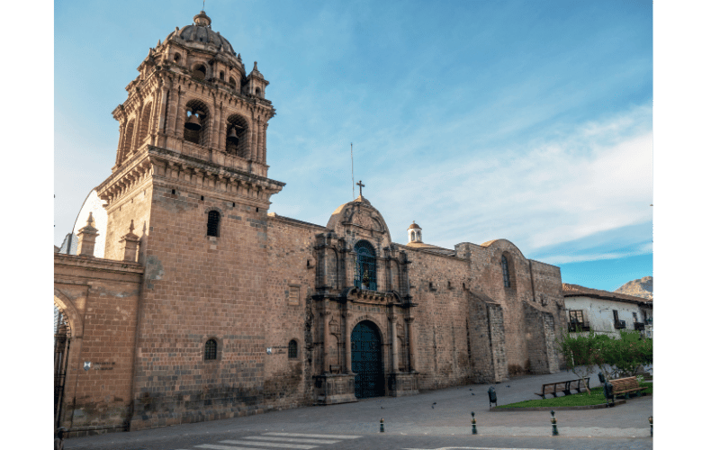 Cusco Plaza de Armas with kids