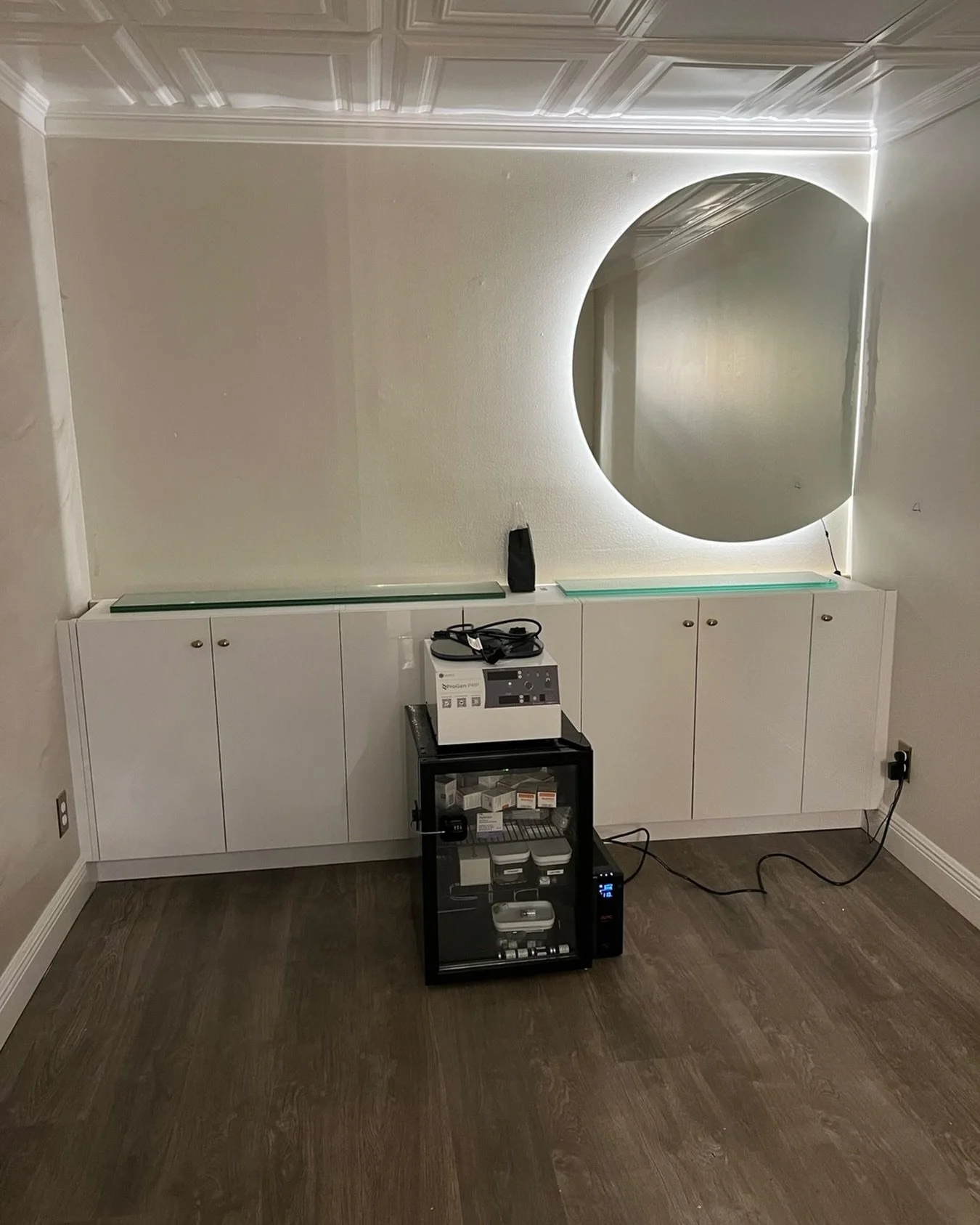 Custom LED mirror #framelessglass