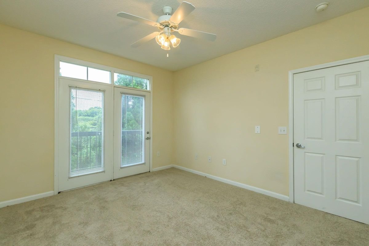 Living Area 2.jpg