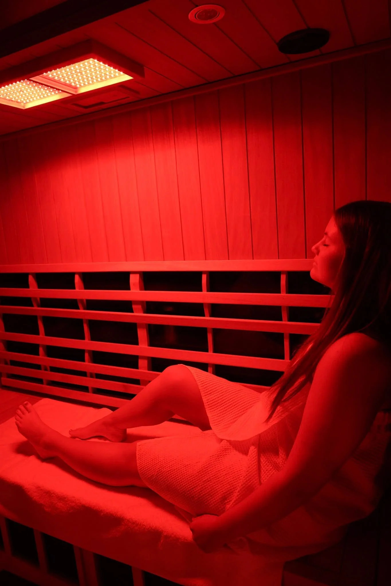 New Here? Start with intro Rates.

Wellness doesn&rsquo;t have to be all-or-nothing.
Our intro rates are designed for curious first visits and realistic routines.

Start with a first-time intro session:
Sauna $20 &bull; Cold Plunge $20 &bull; Contras