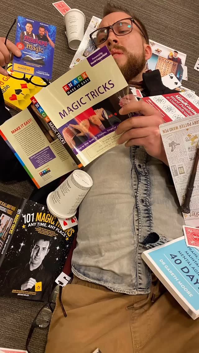 The chapters employees were NOT pleased with me for this one. But it was worth the shot.
Sorry @chaptersstcatharines I promise I put it all back! 😊 ♥️ 🤫