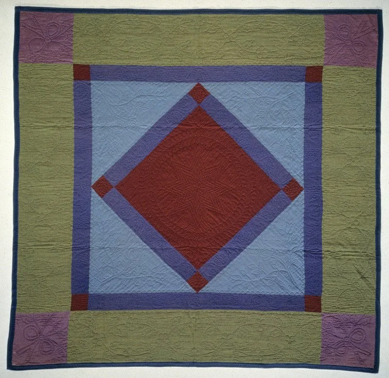 1900 - 1925 Amish "Hanging Diamond" Quilt