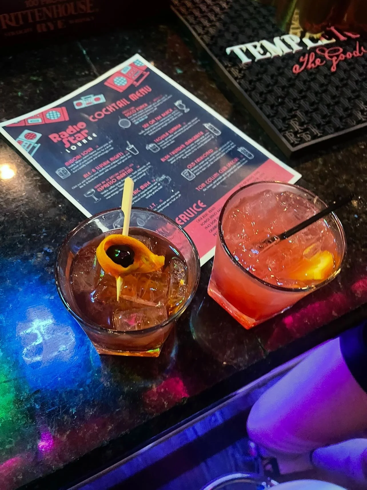 Double the drinks, double the fun. 📻⭐️

Cocktails look even better under the neon&mdash;especially with the full Radio Star lineup within reach.

📸: Big thanks to @restaurants.with.rachel for capturing the vibe just right.

#RadioStarLounge #Cockta