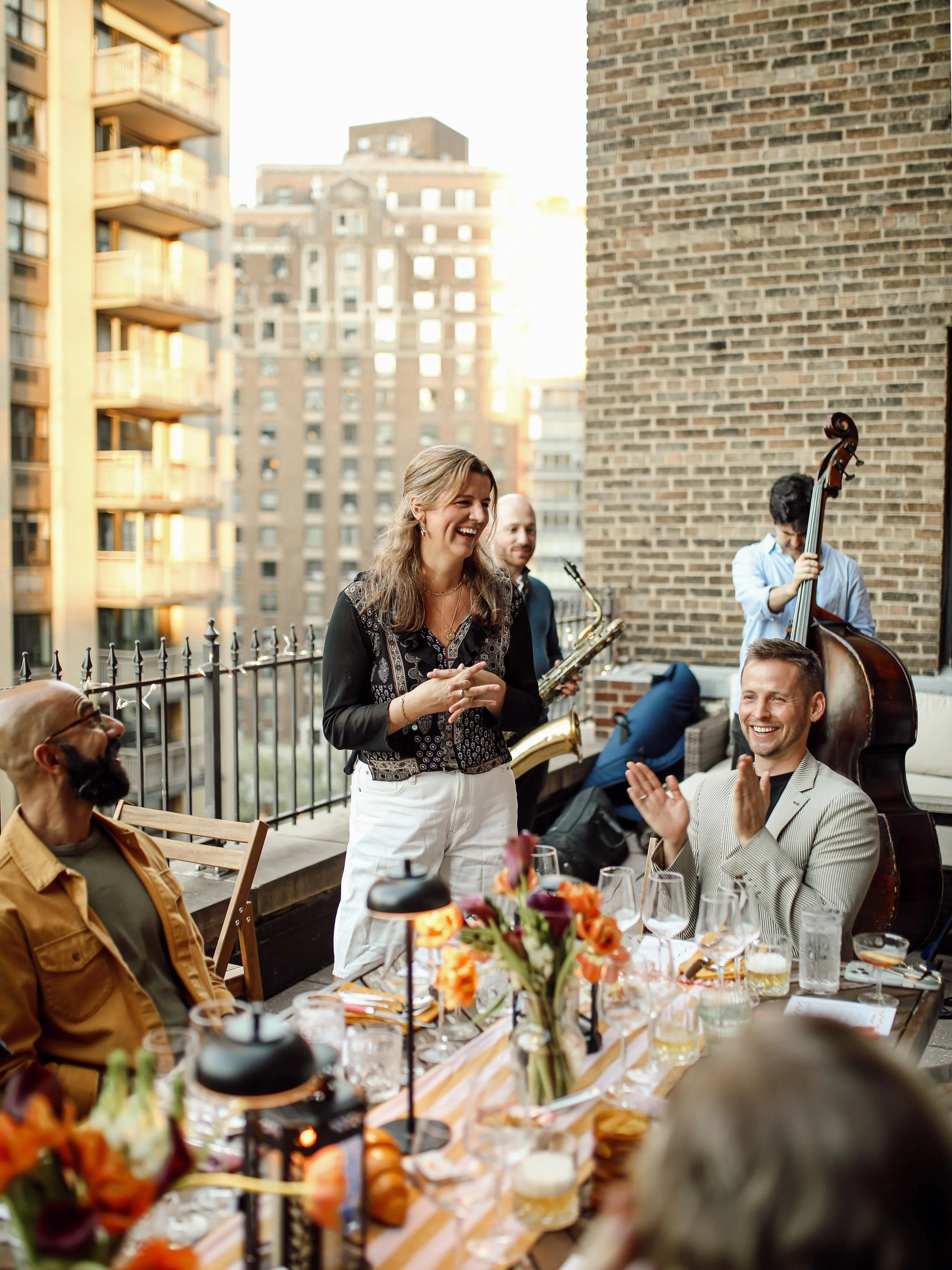 Dinner party of my DREAMS!!! Bringing together food, art, music, wine, friends, culture, community, &amp; vibes.

It was my first time having live jazz out on the terrace and wow it made the evening even more special ✨ Might need to make this a recur