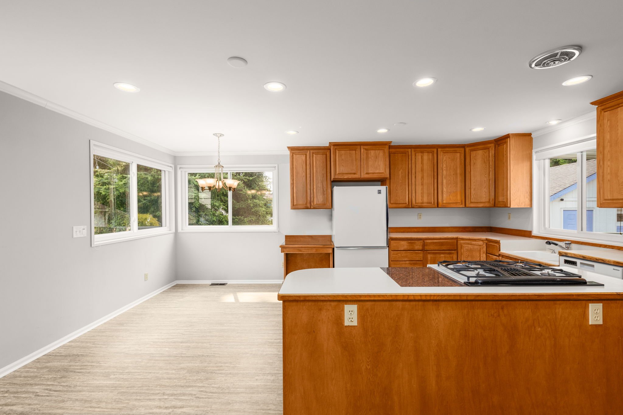 19-web-or-mls-2501-sw-112th-st.jpg