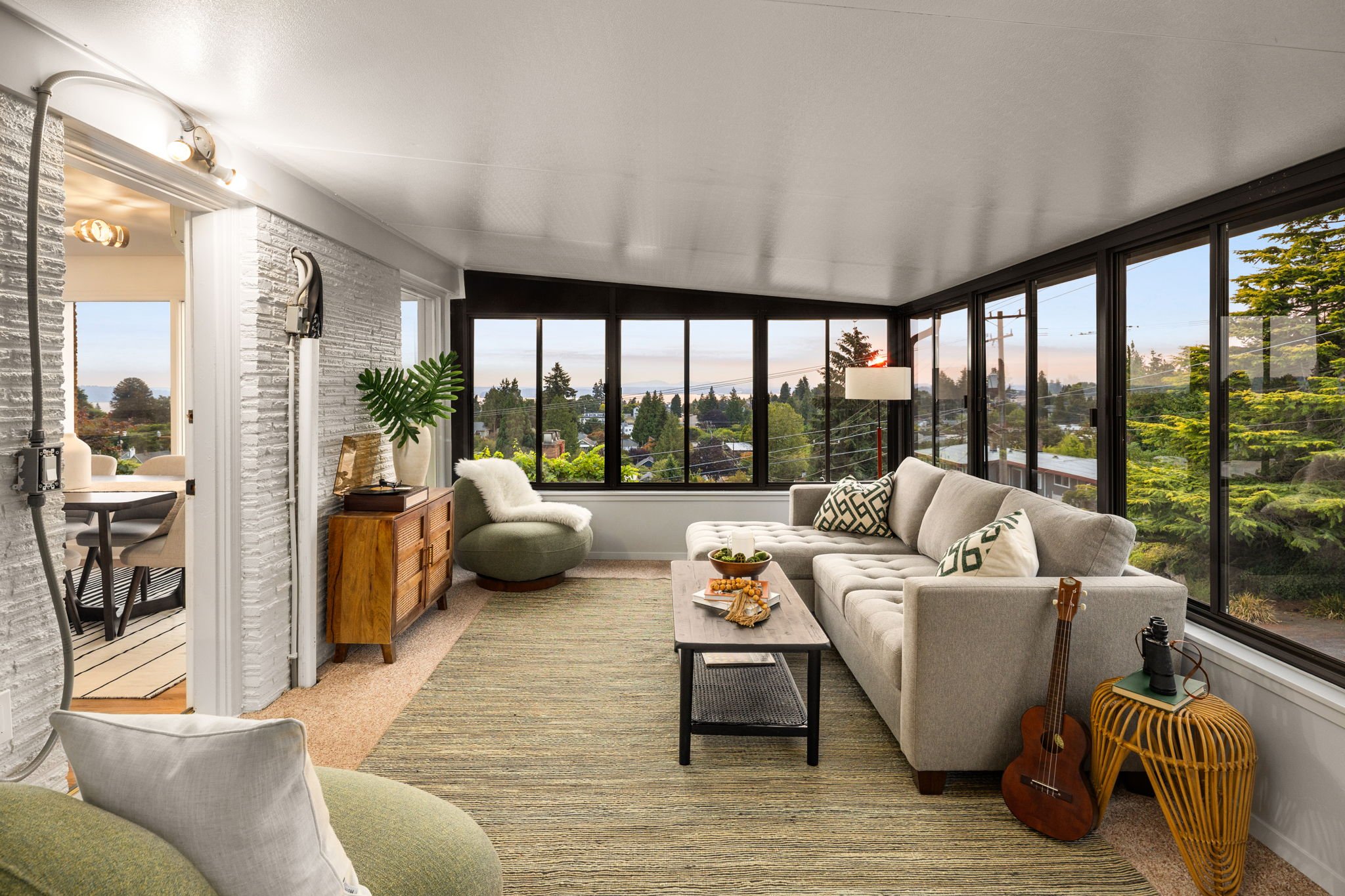 30-web-or-mls-5903-36th-ave-sw.jpg