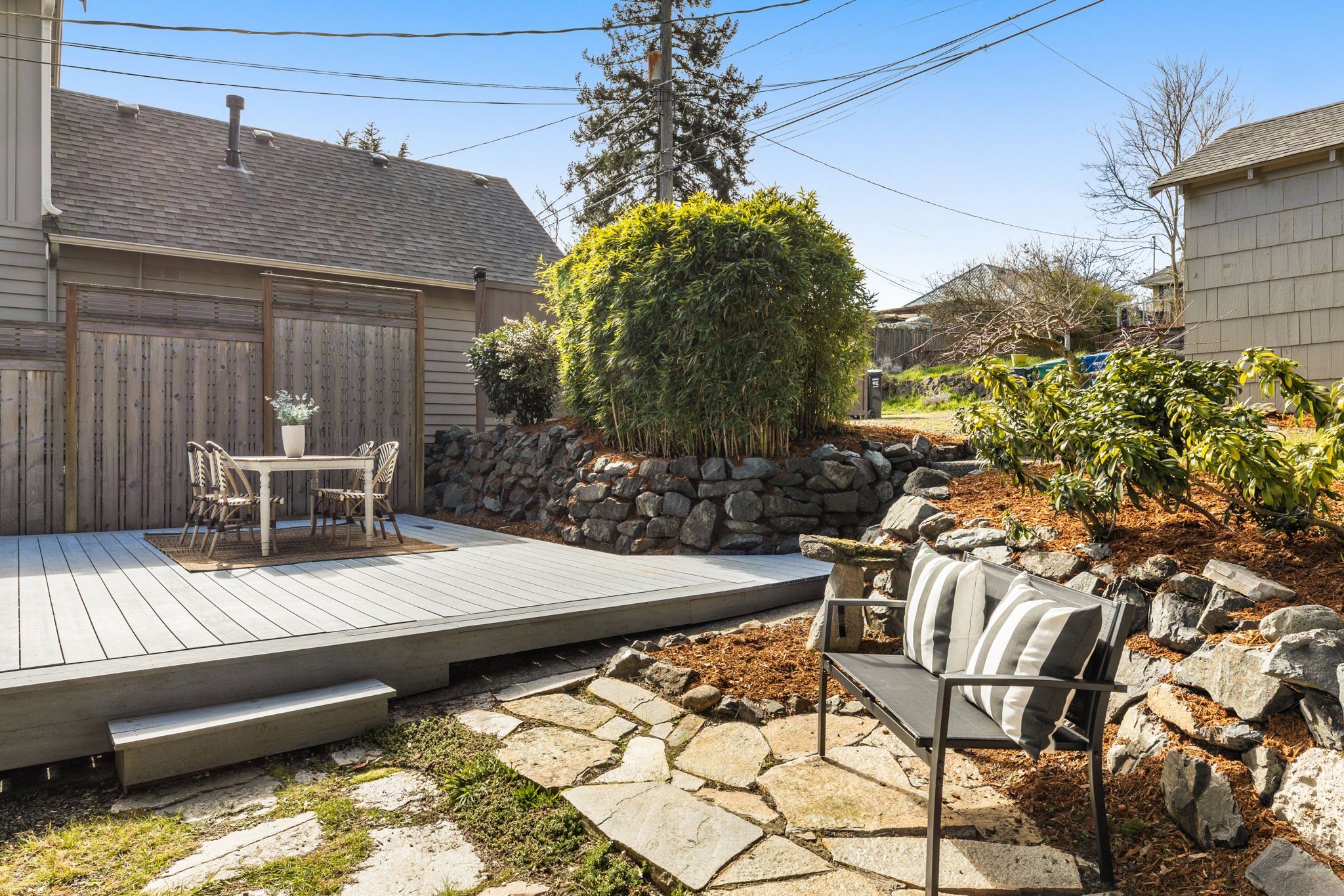 25-web-or-mls-4035-50th-ave-sw.jpg