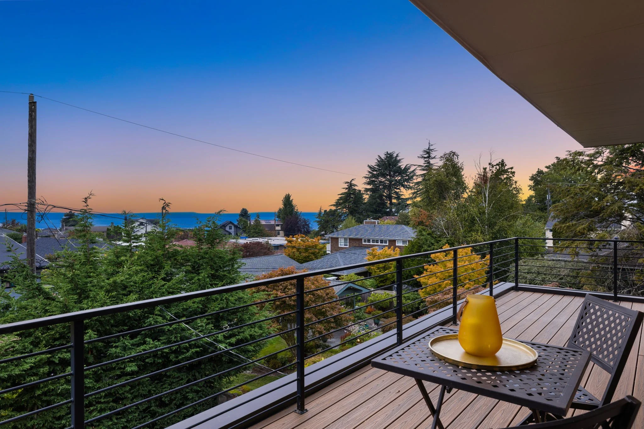 37-web-or-mls-2131-48th-ave-sw.jpg