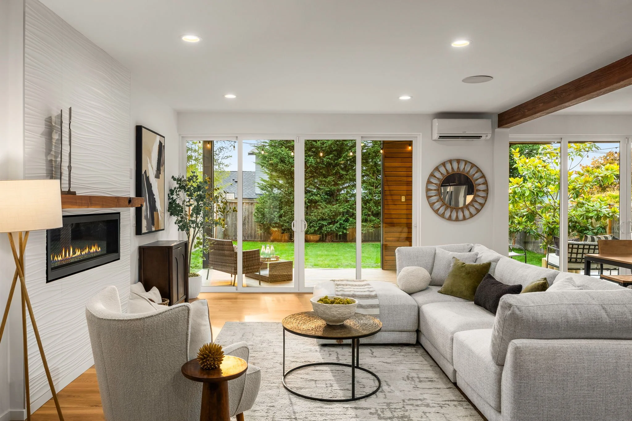 9-web-or-mls-2131-48th-ave-sw.jpg