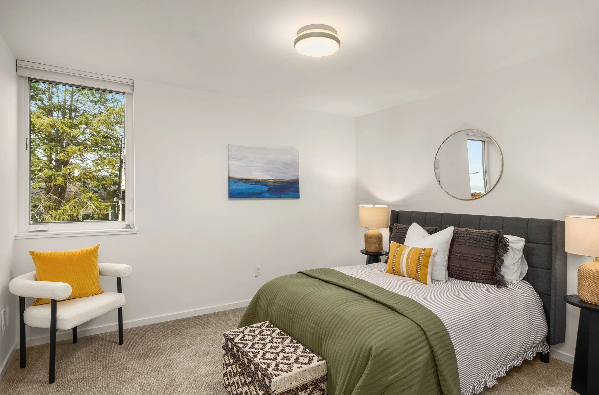 32-web-or-mls-2131-48th-ave-sw.jpg