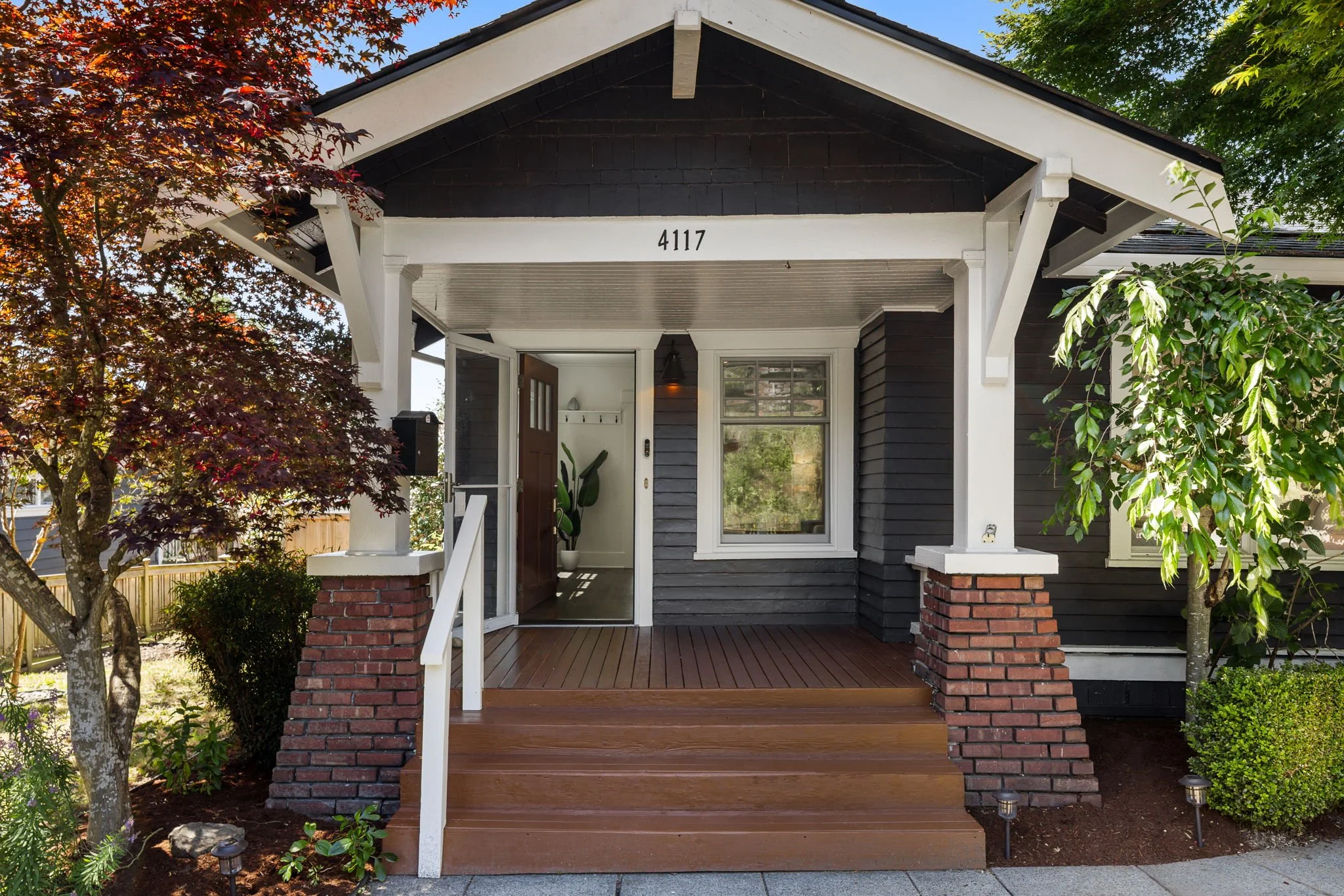 4-web-or-mls-4117-45th-ave-sw.jpg