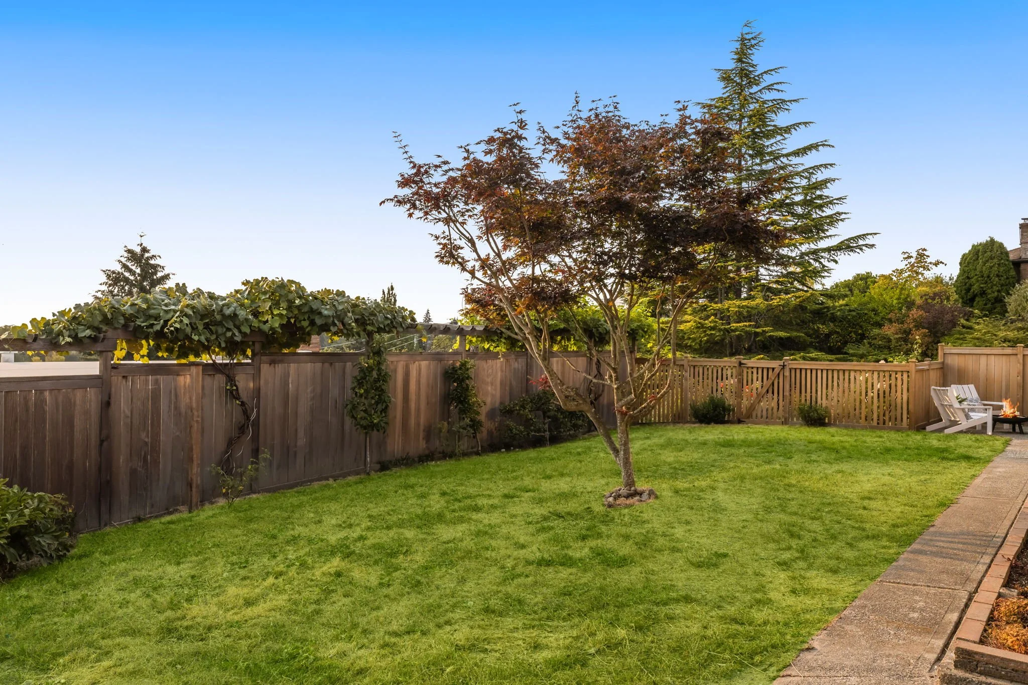 39-web-or-mls-5903-36th-ave-sw.jpg