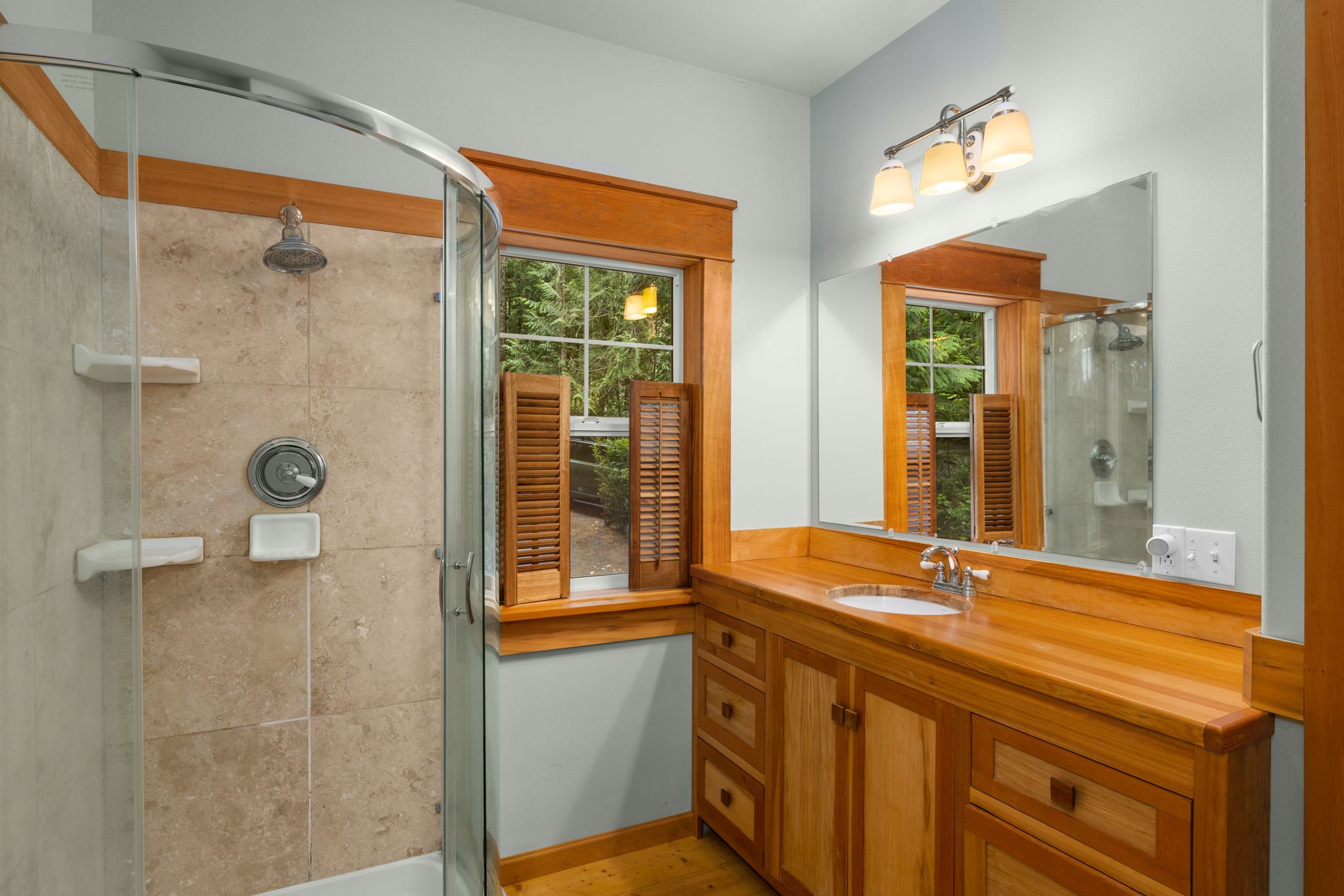 22-web-or-mls-1062-e-mason-lake-dr-s.jpg