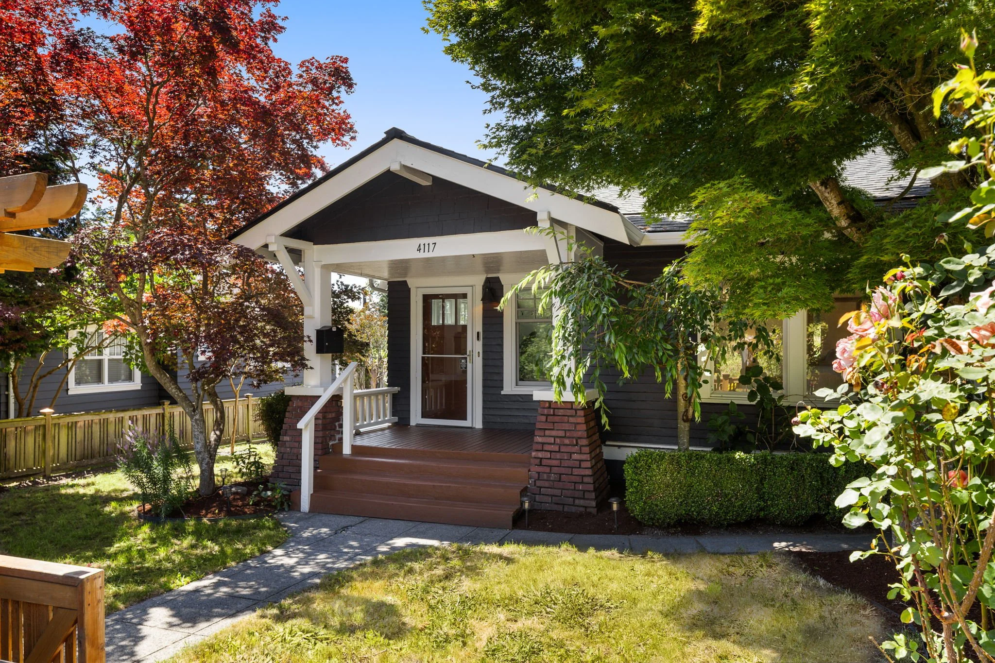 3-web-or-mls-4117-45th-ave-sw.jpg