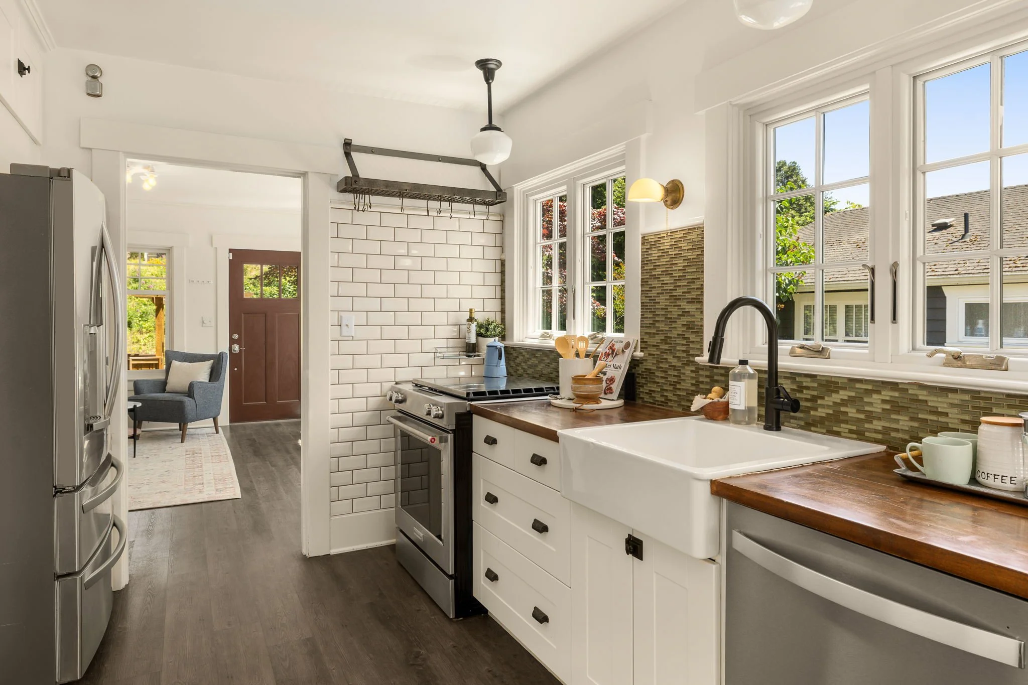 11-web-or-mls-4117-45th-ave-sw.jpg