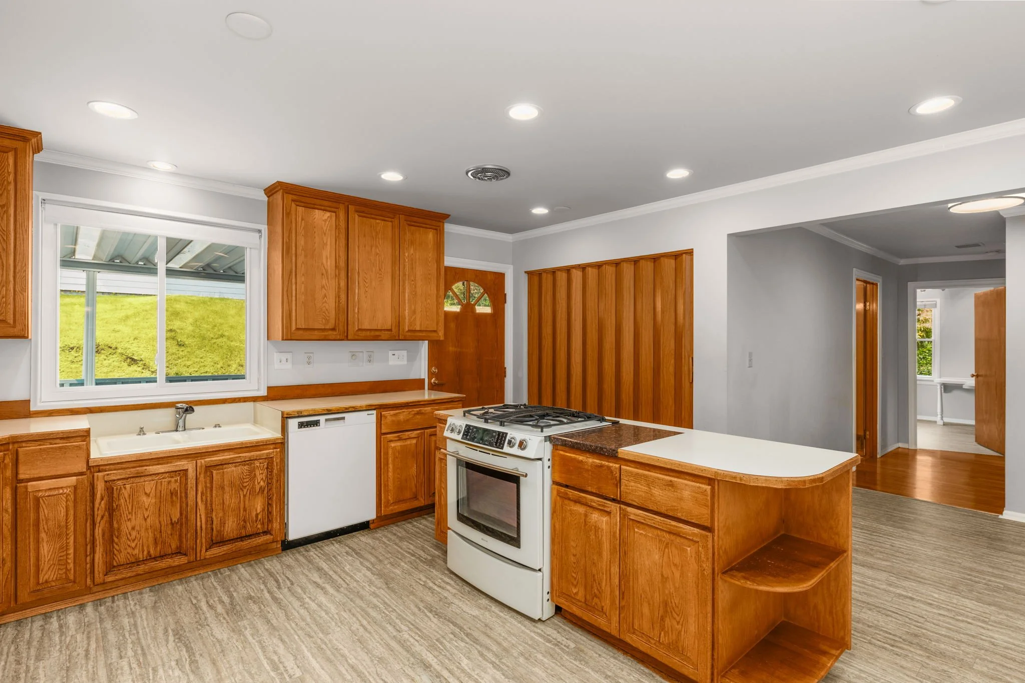 22-web-or-mls-2501-sw-112th-st.jpg