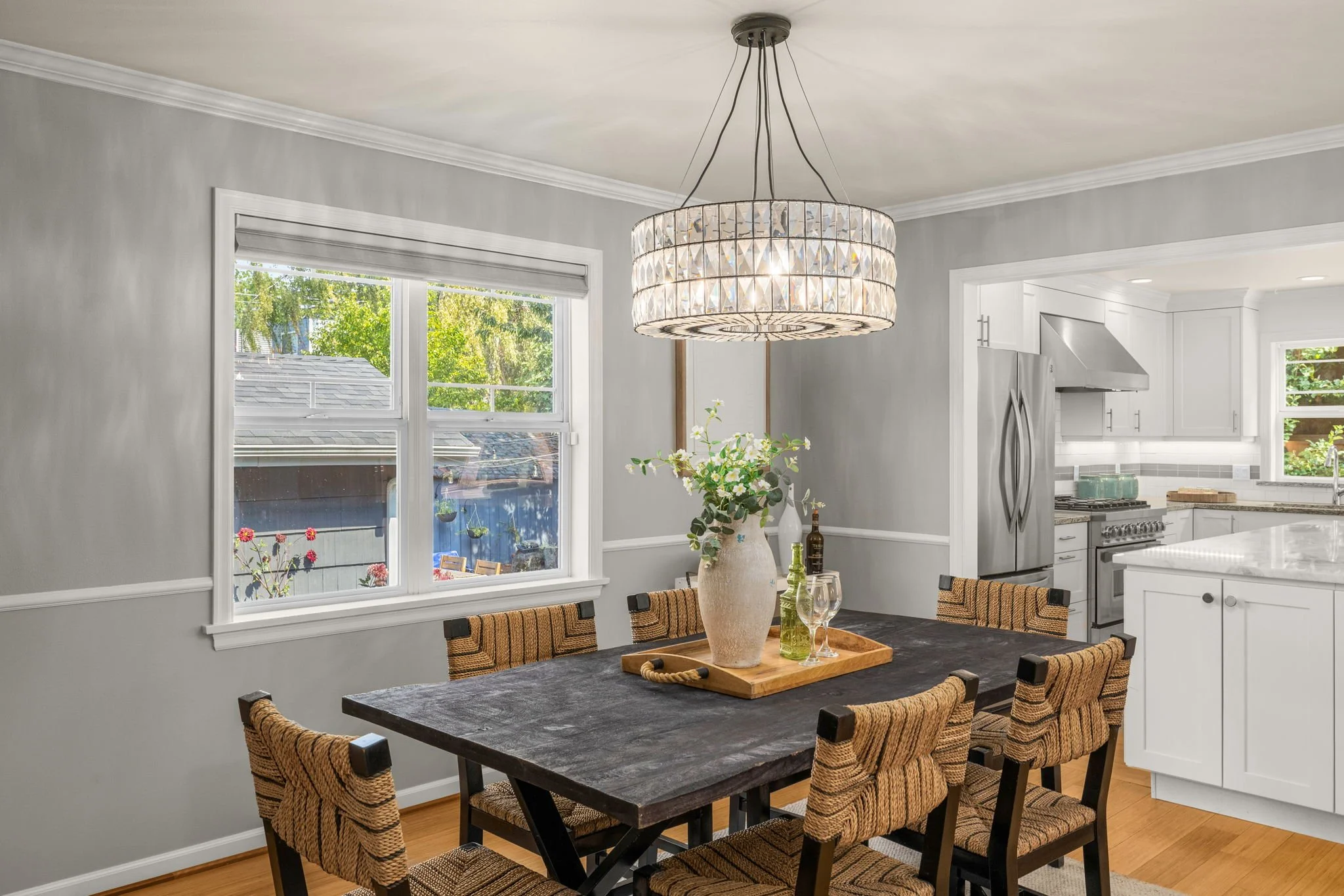 17-web-or-mls-3222-39th-ave-sw.jpg