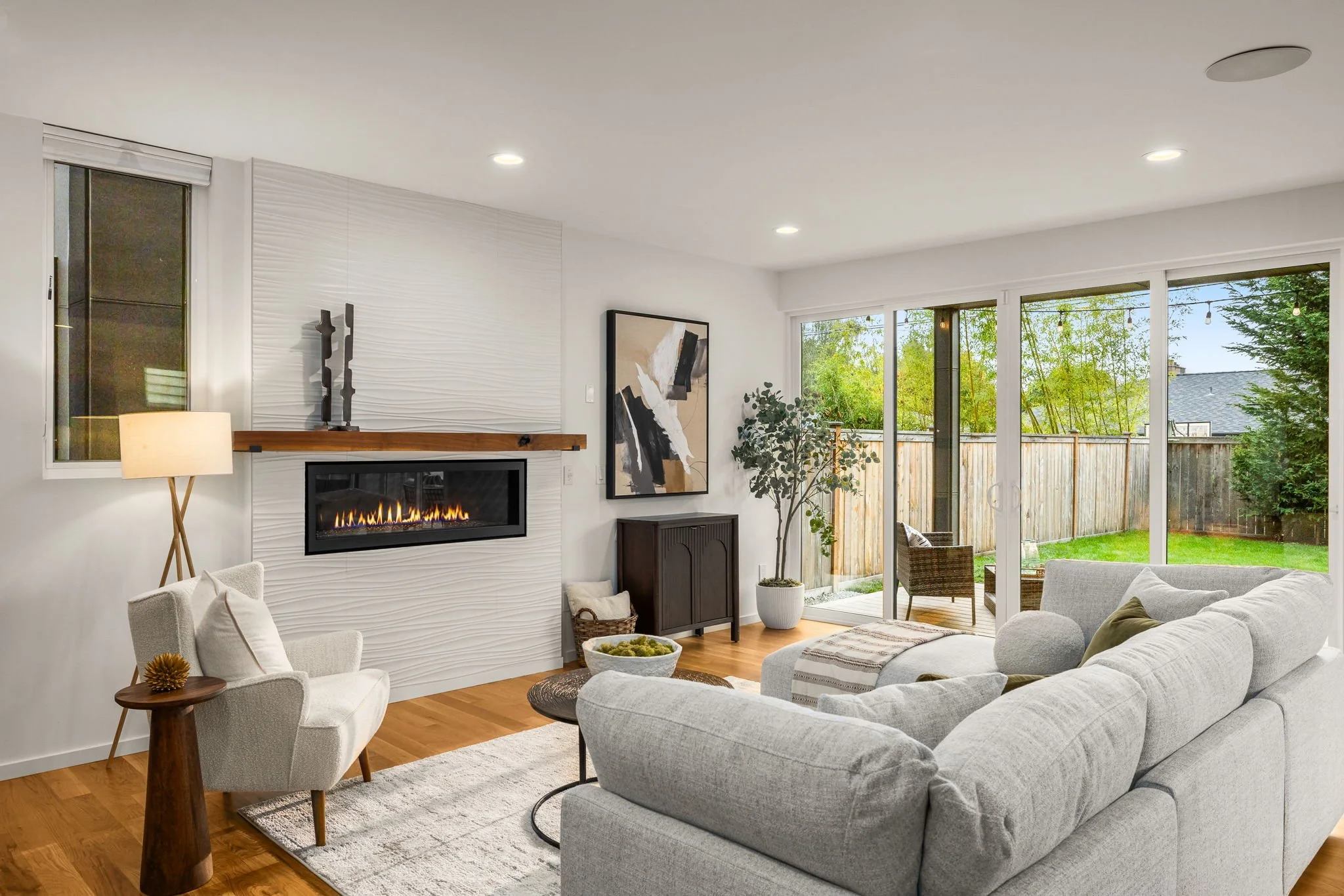 10-web-or-mls-2131-48th-ave-sw.jpg