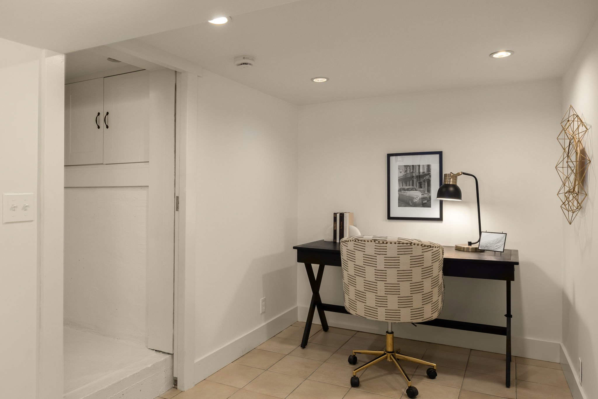 17-web-or-mls-4117-45th-ave-sw.jpg