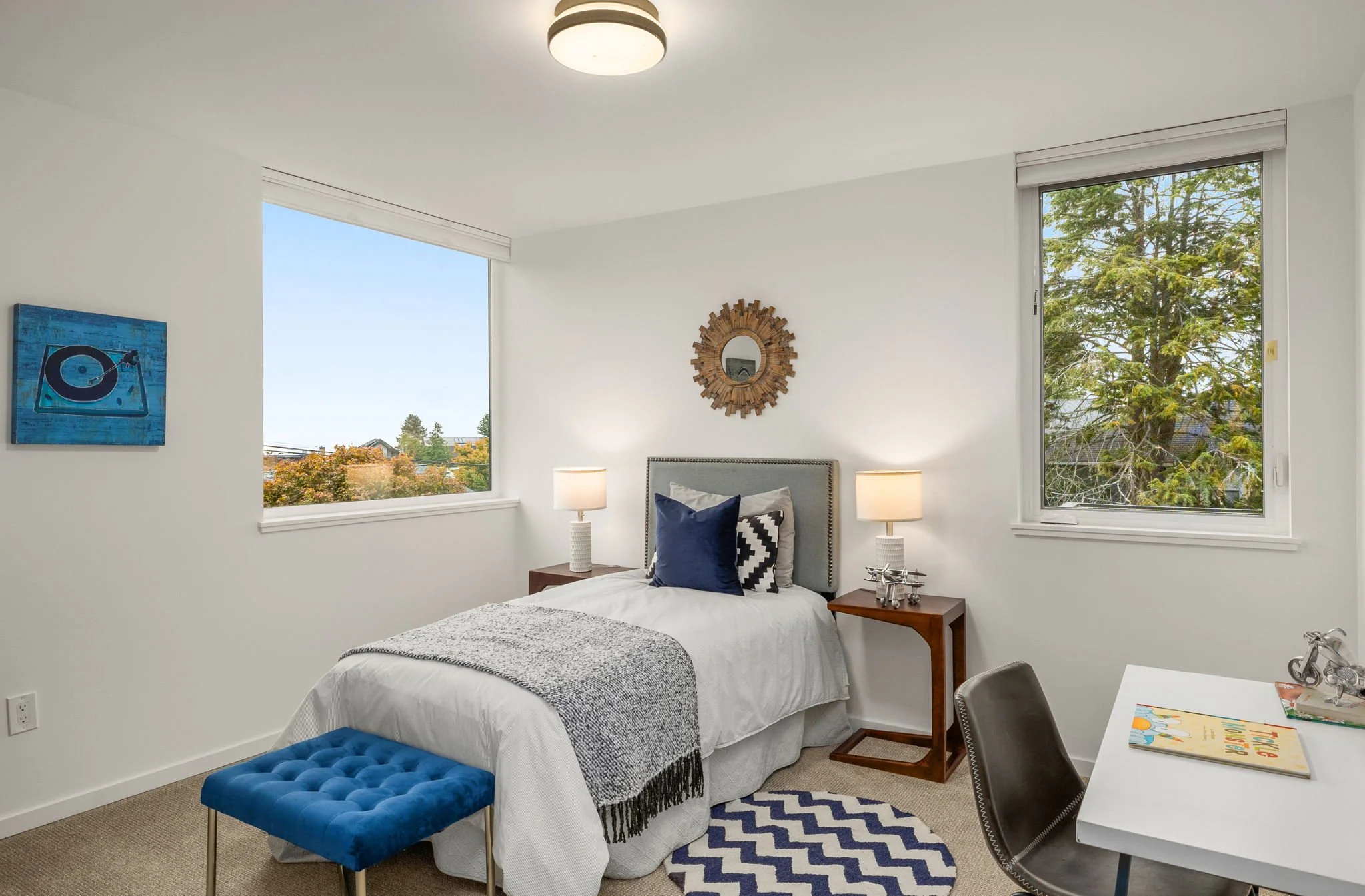 31-web-or-mls-2131-48th-ave-sw.jpg