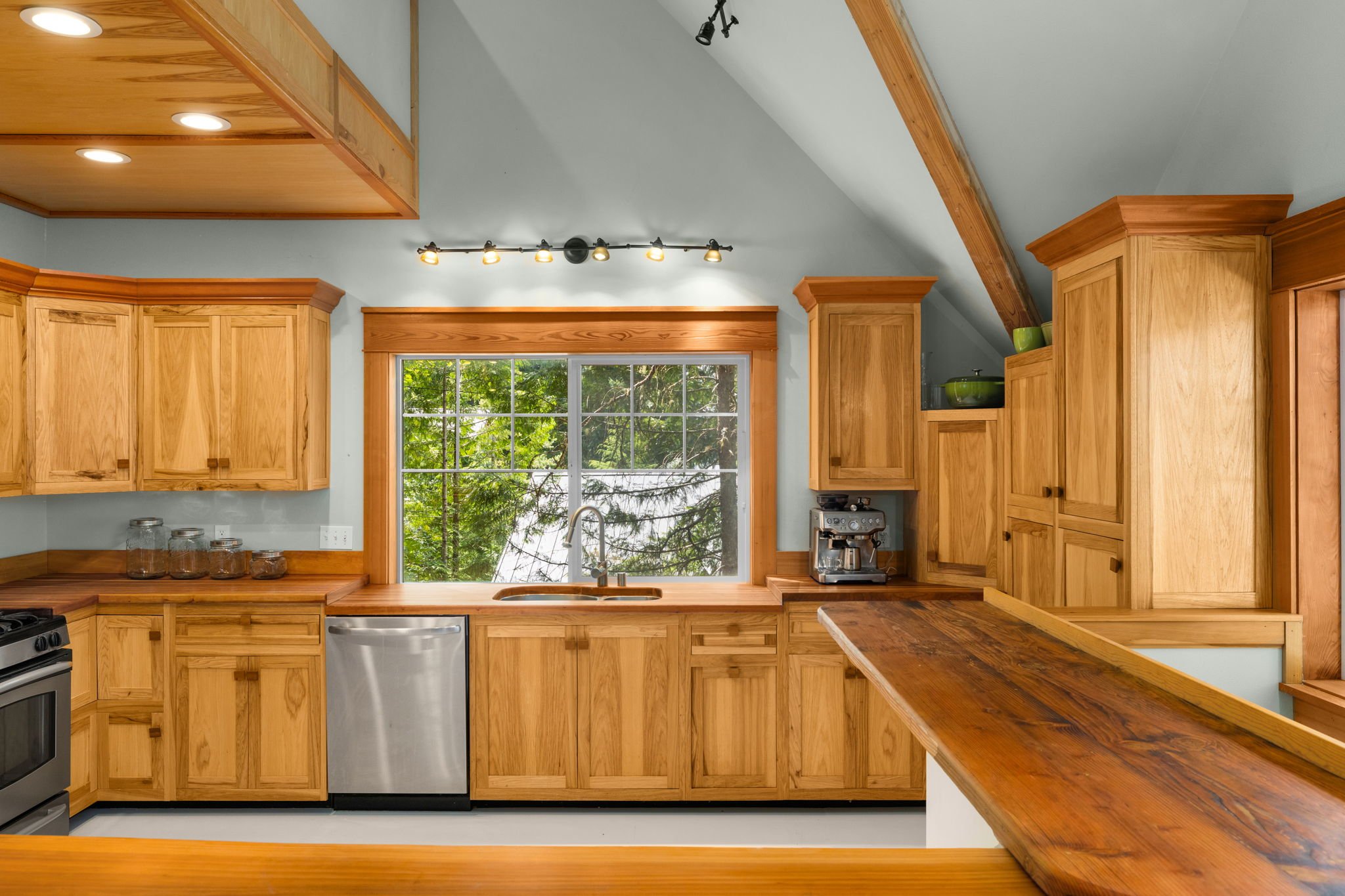 11-web-or-mls-1062-e-mason-lake-dr-s.jpg