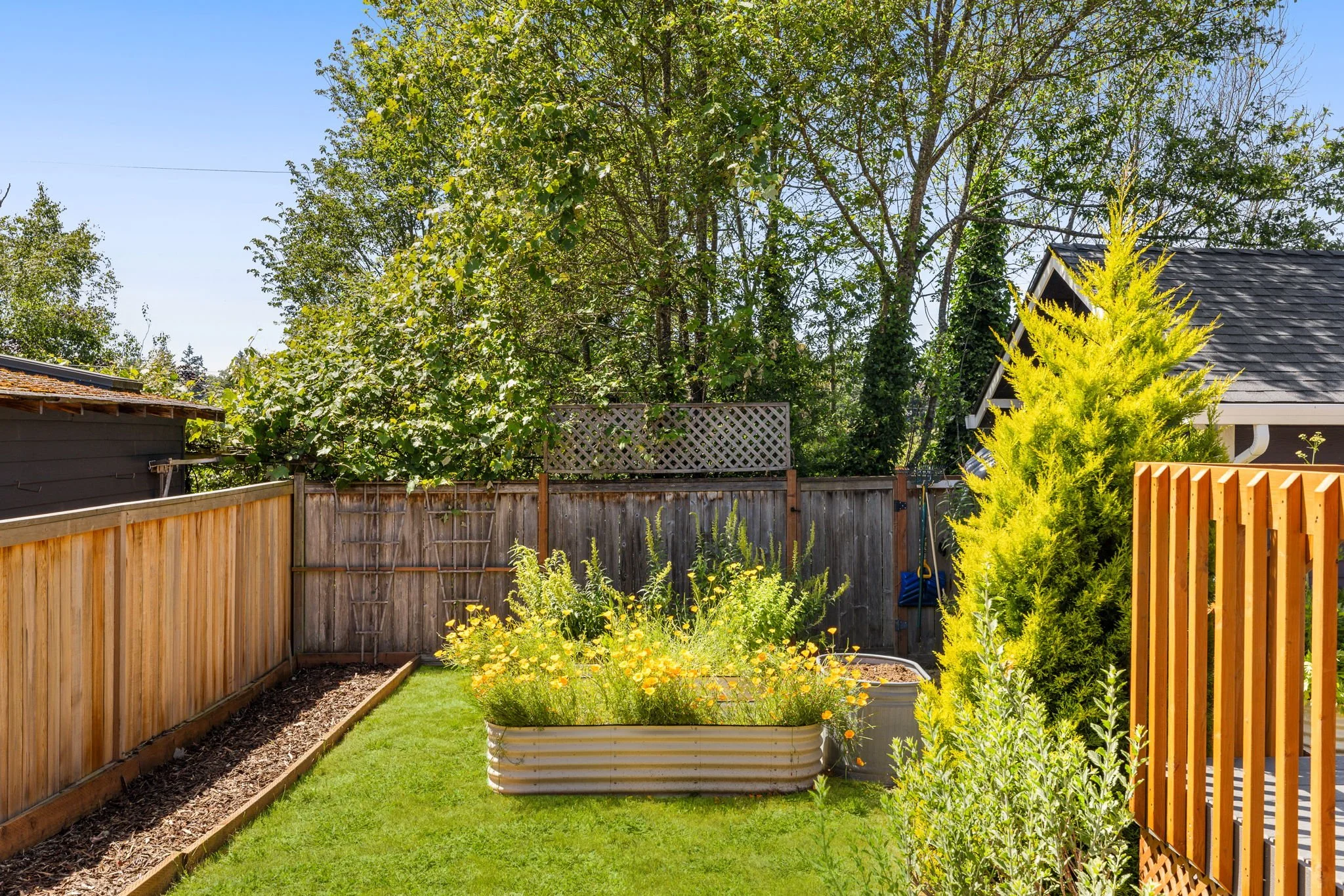 43-web-or-mls-4117-45th-ave-sw.jpg