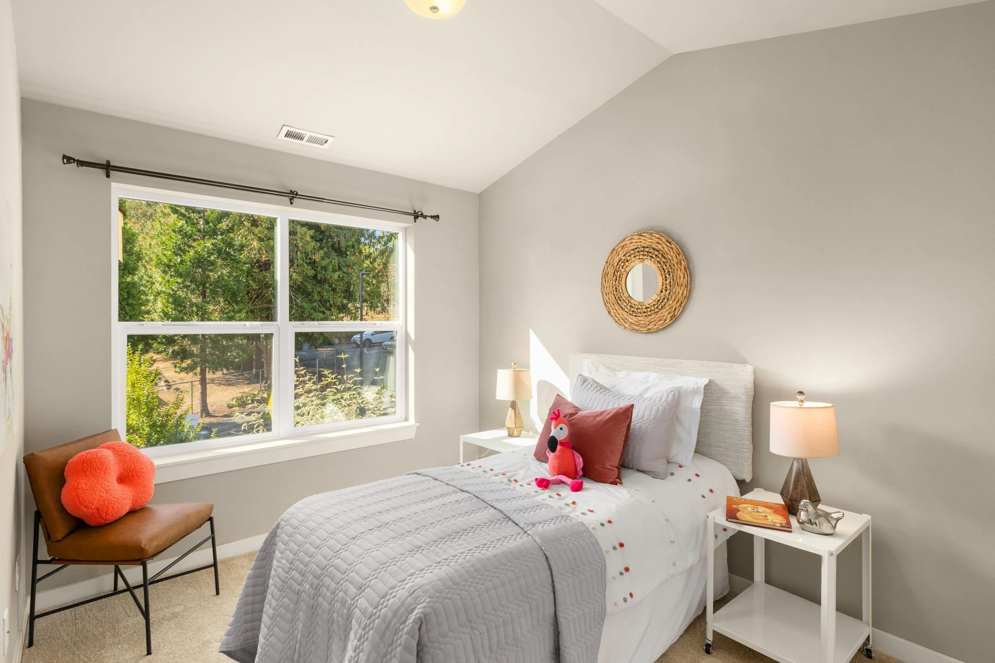 21-web-or-mls-3012-sw-holly-st.jpg