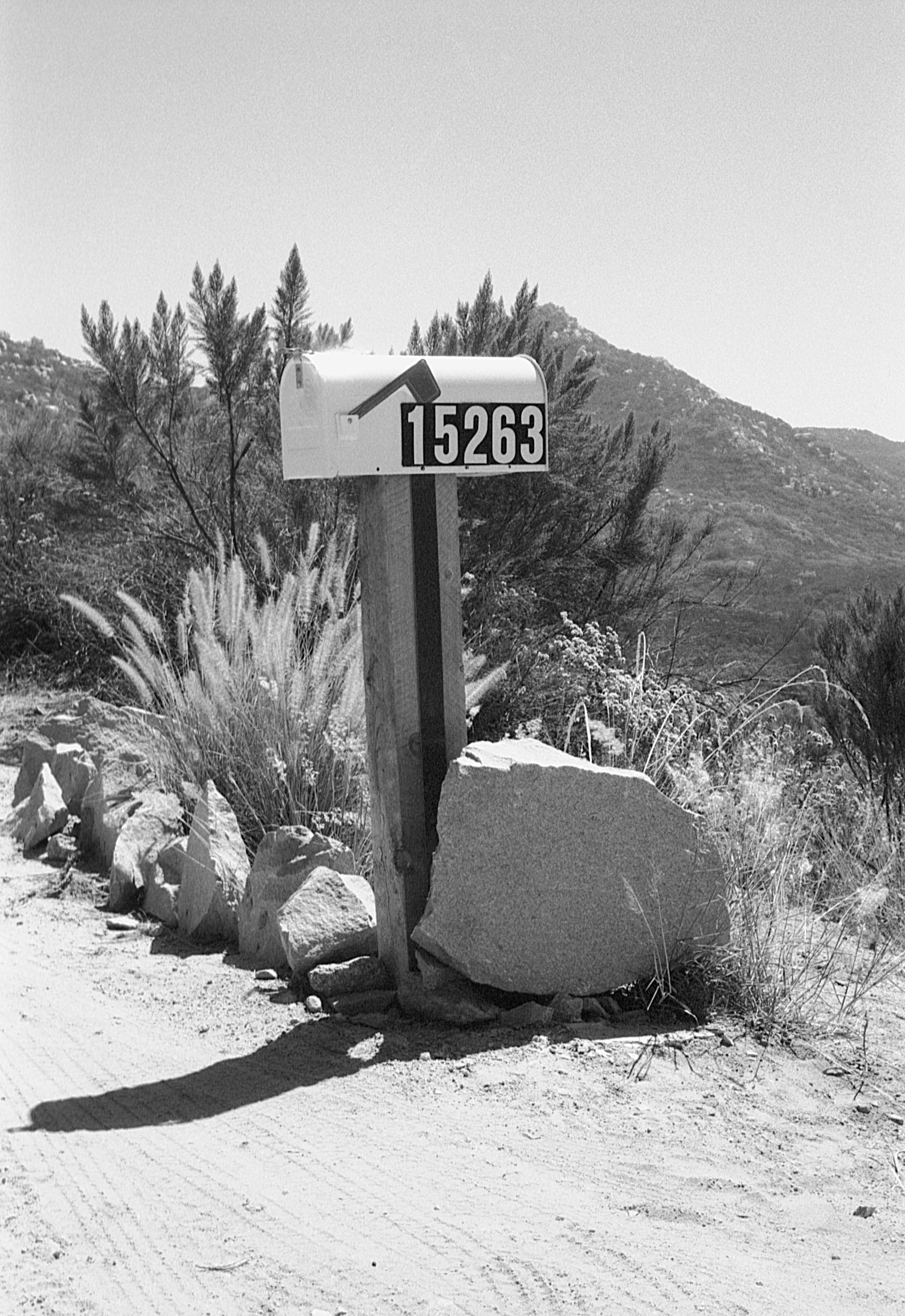 Stephen Clarke 15263 Mailbox San Diego 1987.jpg