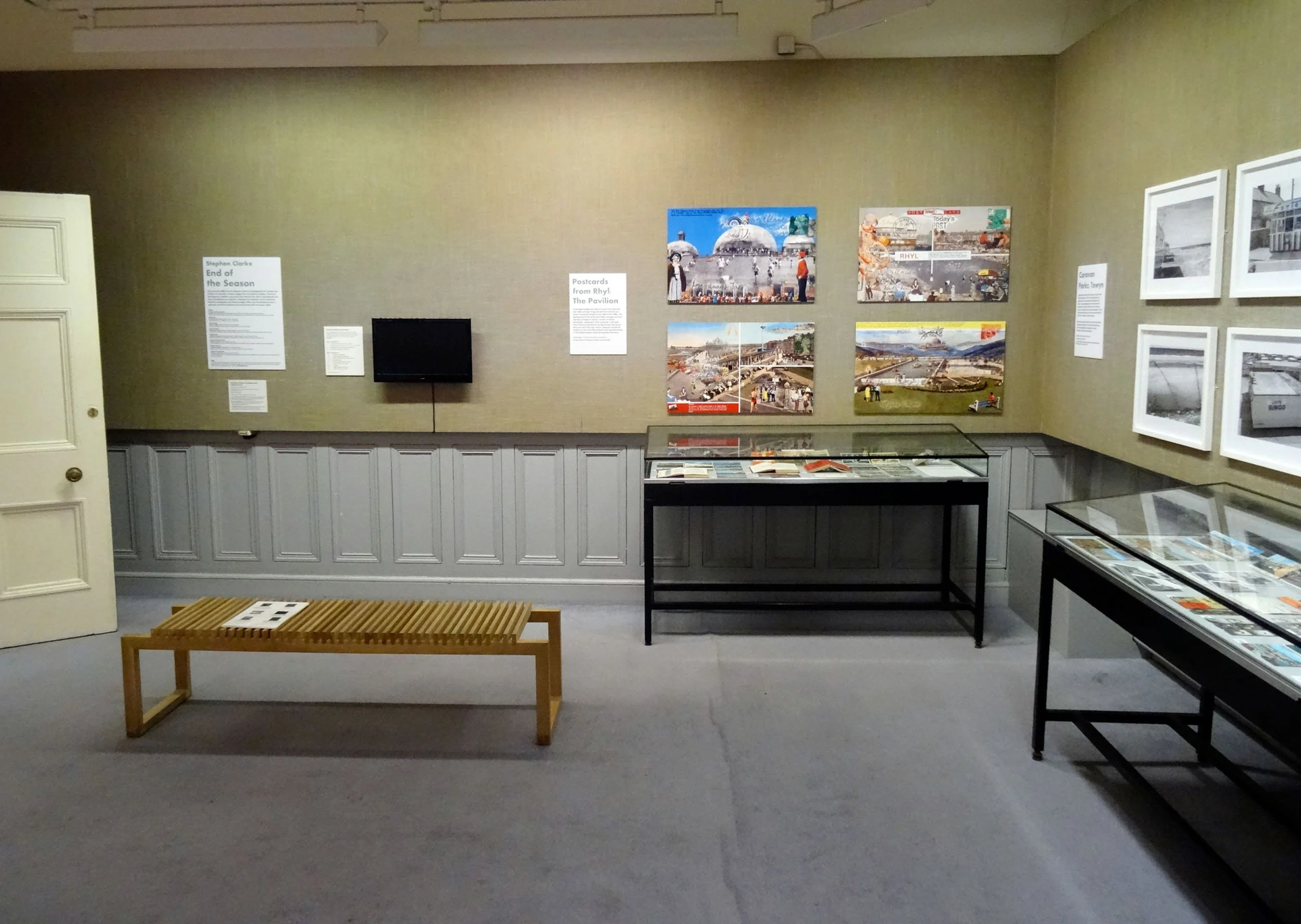 End of the Season Gallery wall 1 Grosvenor Museum Chester 2015.jpg