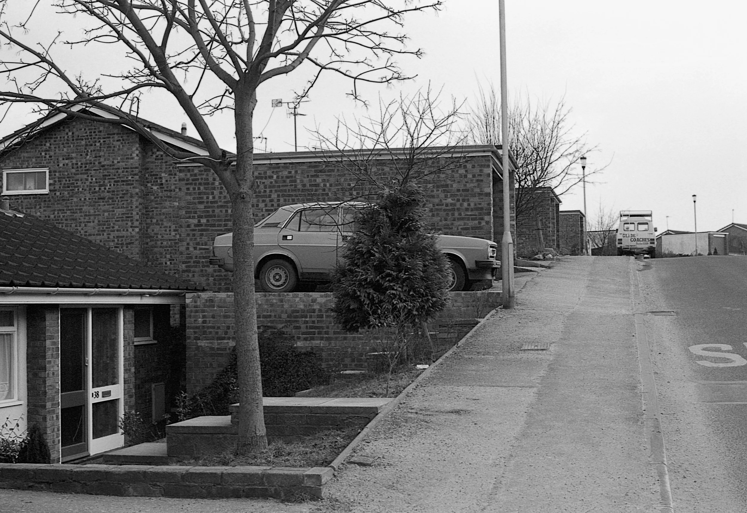 Stephen Clarke Bungalows on hill Housing Estate Caerleon 1986.jpg