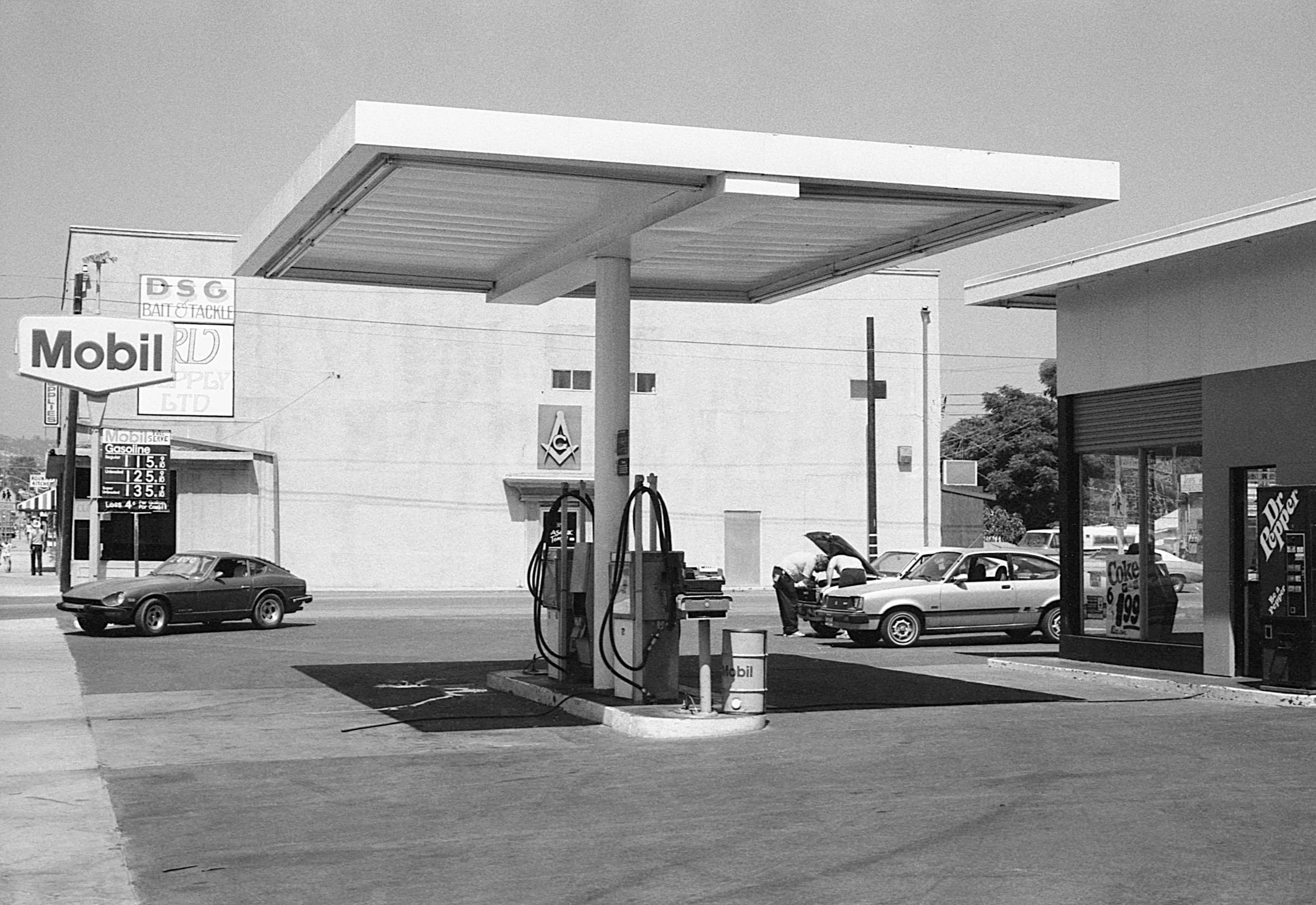Stephen Clarke Mobil gas station forecourt San Diego 1987.jpg