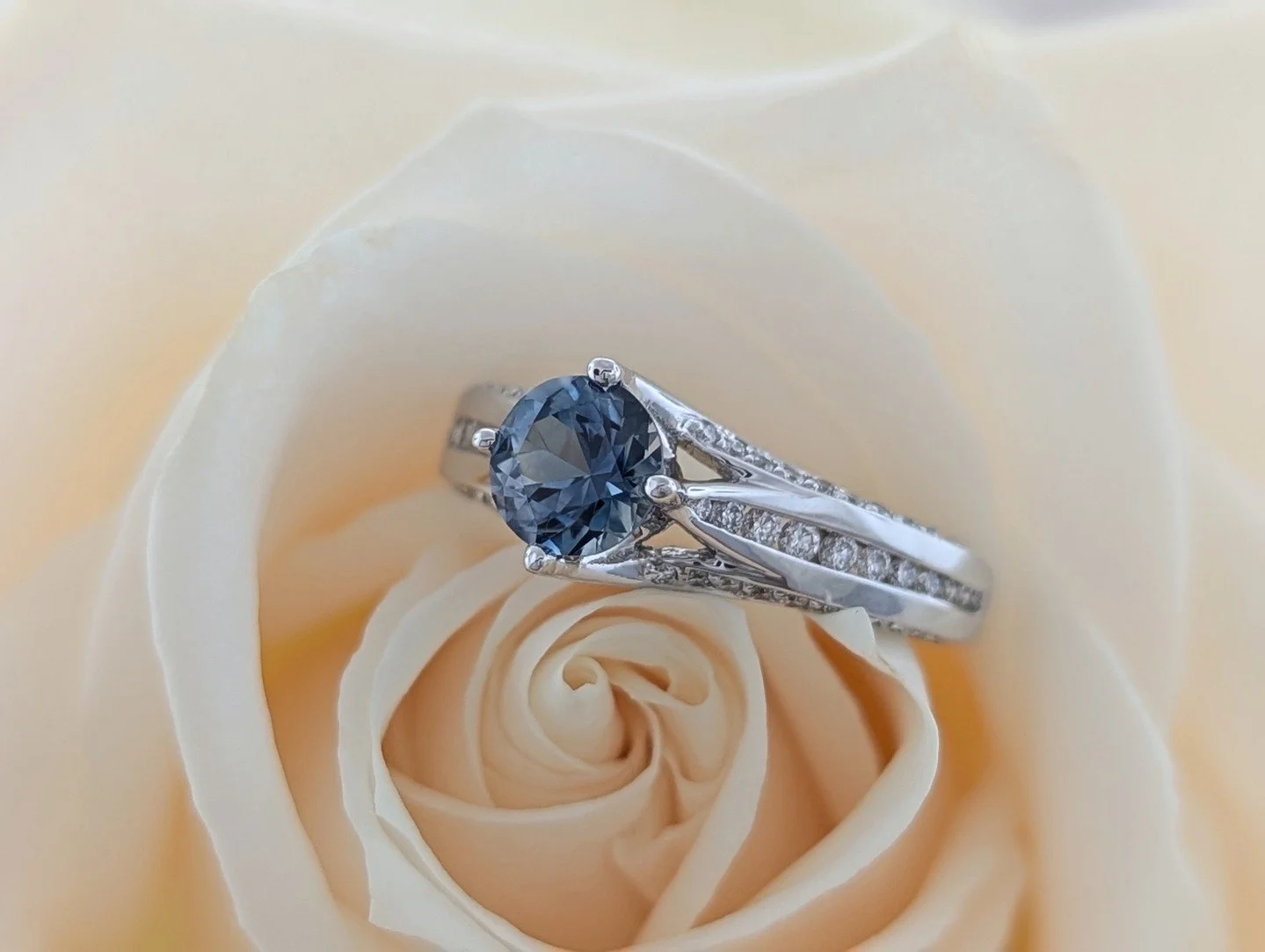 ⁠⁠Who needs diamonds when you can have a Montana sapphire? 💙 ⁠
⁠
Me ✋️ to accent a Montana Sapphire of course! ⁠
⁠
Featuring a 0.99ct Montana Sapphire and Diamond Ring in 14k White Gold⁠
⁠
💰️ Original Price $5,800⁠
✨️ Sale Price $2,900 ✨️⁠
⁠
#monta