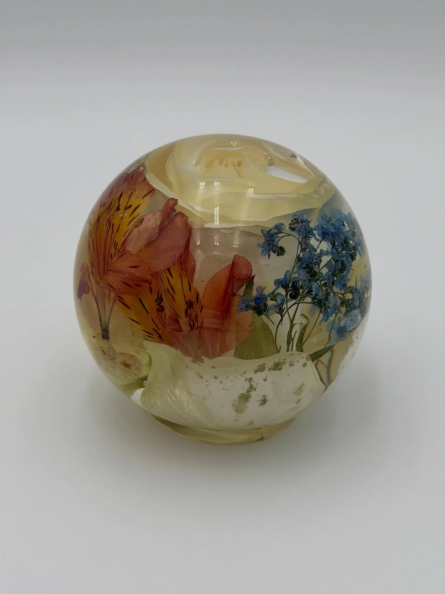 Memorial flowers preserved into lasting keepsakes🩵 

#memorial #flowers #love #family #special