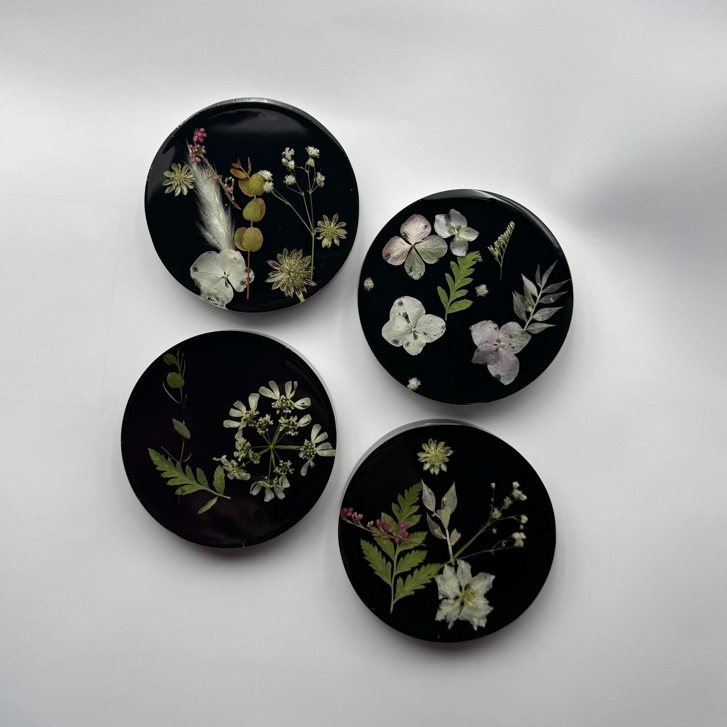Custom floral resin coasters, Flower preservation- preserving your wedding flowers or memorial flowers into custom resin art