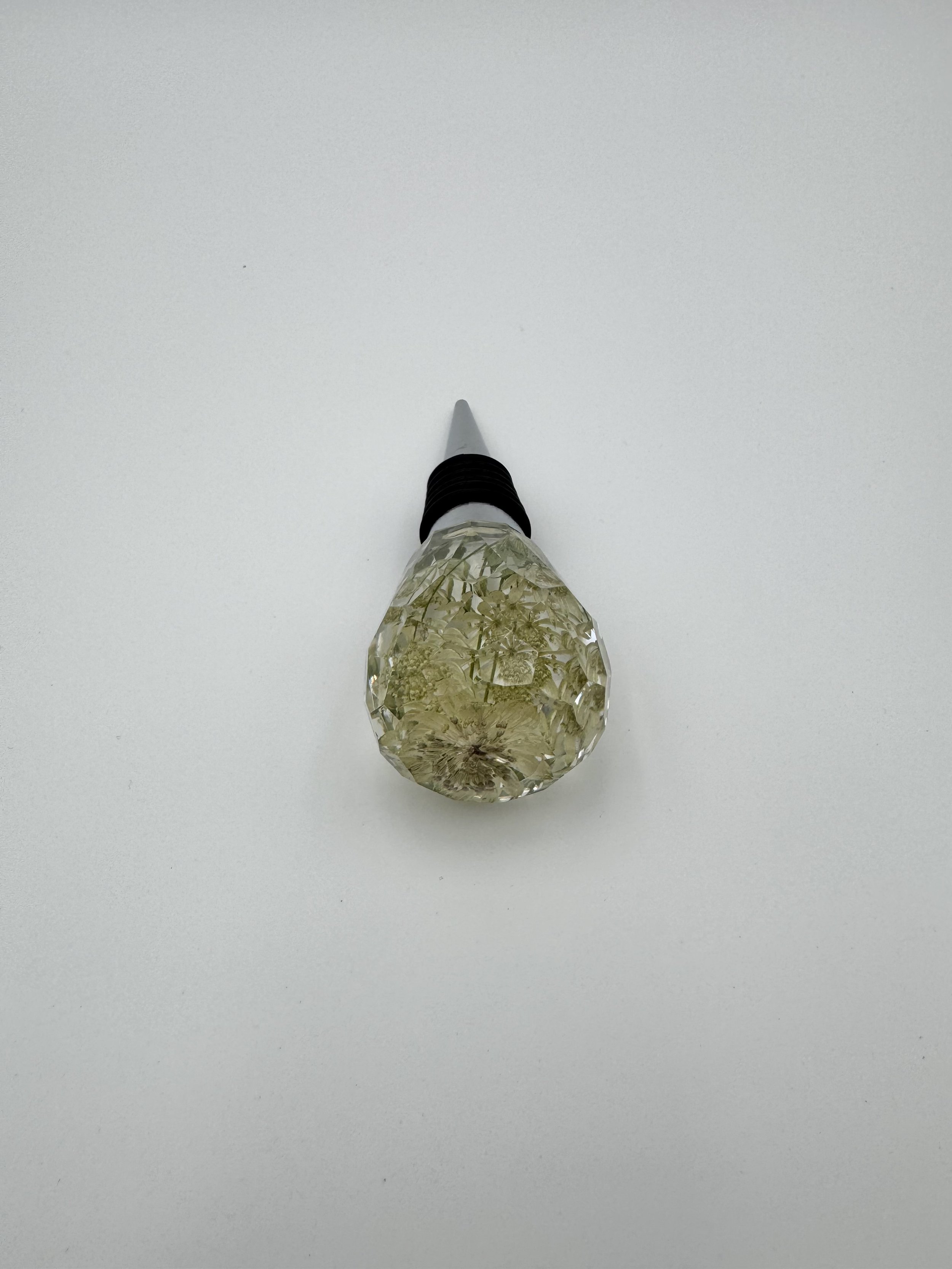 Custom wine stoppers, Flower preservation- preserving your wedding flowers or memorial flowers into custom resin art
