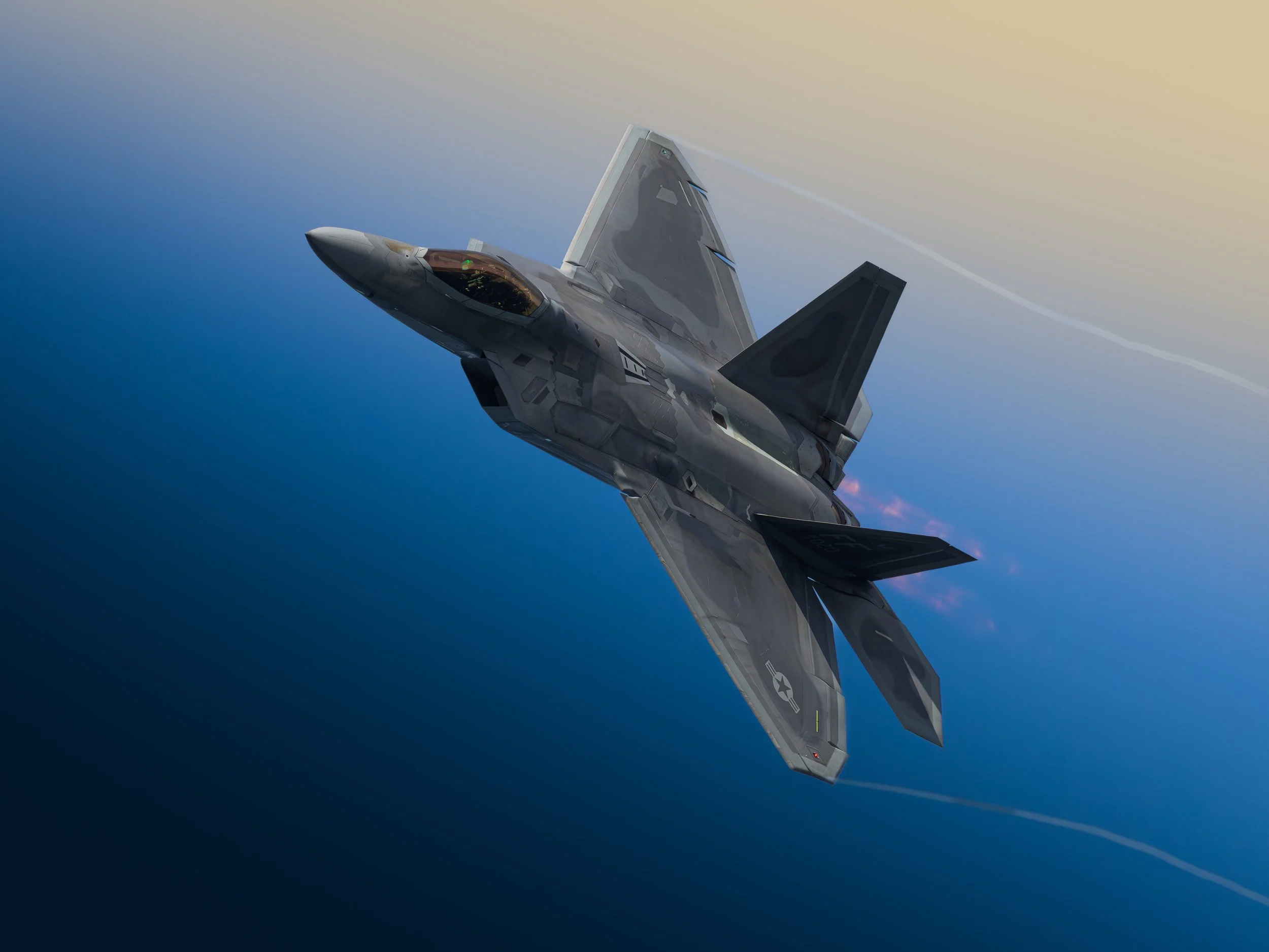 U.S.A.F F-22 Raptor Demo Team