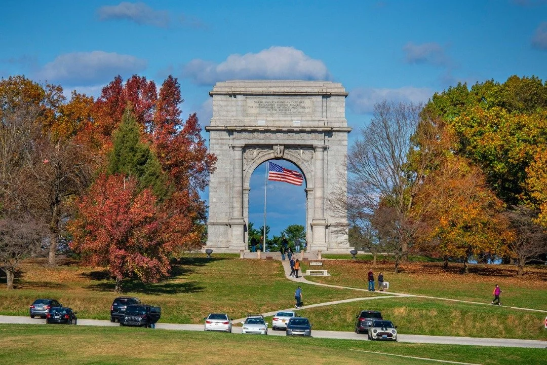 Fall back into history this season at Valley Forge. It takes less than 30 minutes to get to this beautiful National Historic Park from Auberge. Explore miles of trails, colorful foliage, and some of America's most treasured landmarks. 
#AubergeArdmo