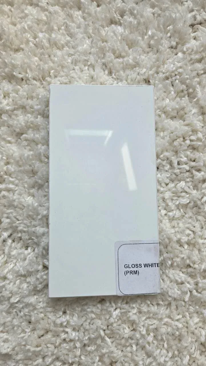 gloss white1.jpg