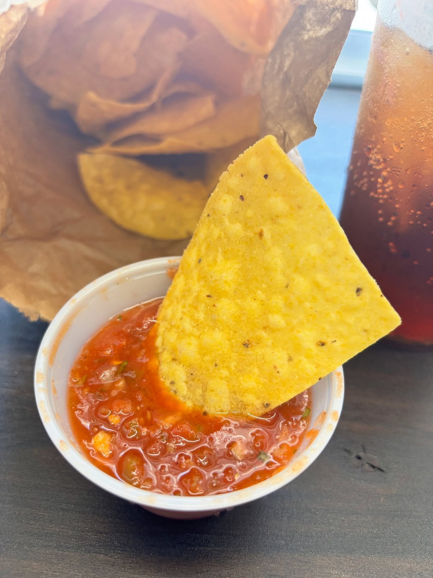 When your friends from @speedy_burrito_lebanon_ roll up and order a whole tray of drinks…
but come bearing chips and salsa ππΆοΈπ«Ά
This is what friendship tastes like—coffee in one hand, chips in the other.
#FuelingEachOther #CoffeeAnd