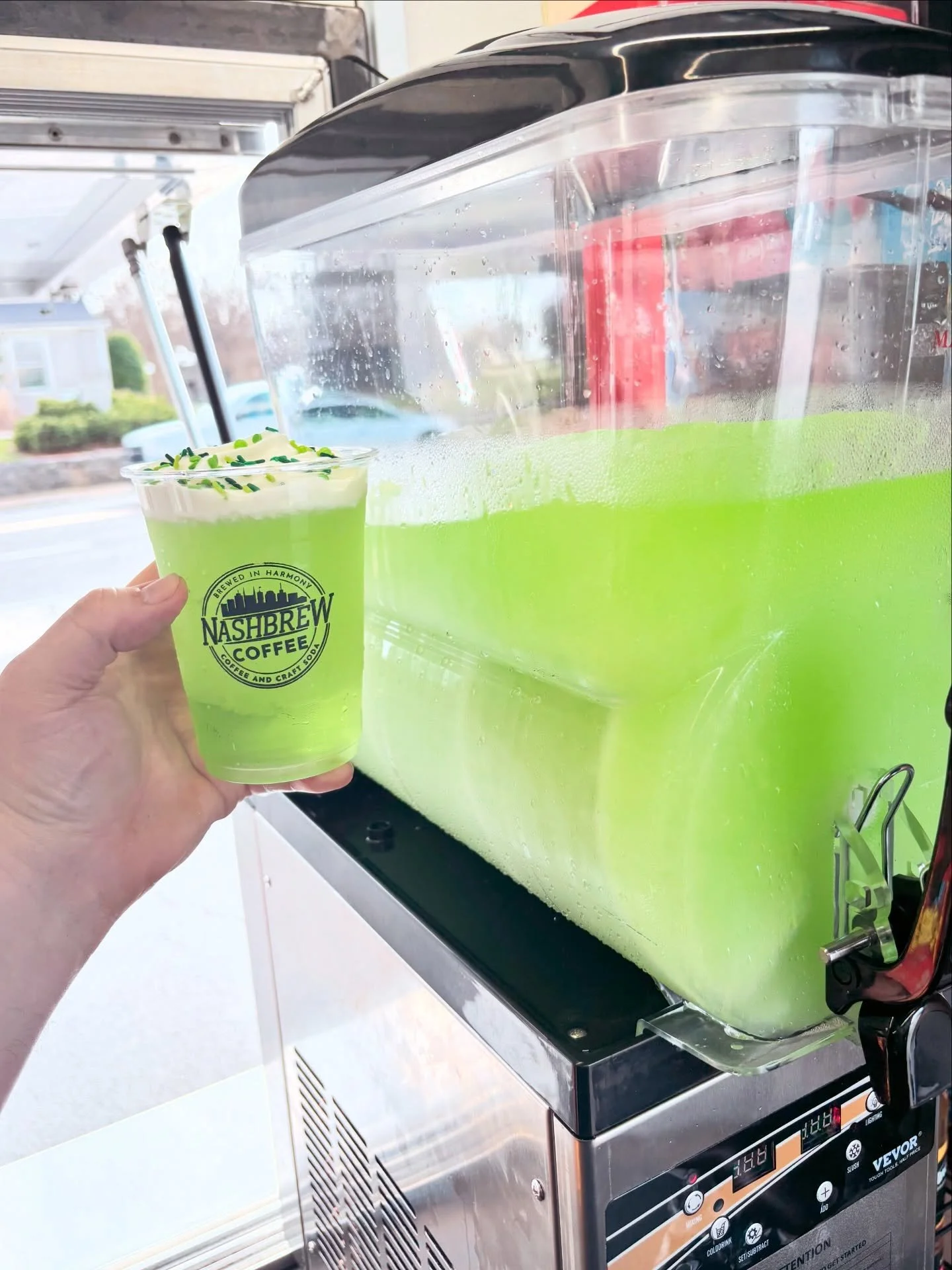 Some folks wait all year for a Shamrock Shake.

We went a different direction. 🍏🥝⚡️

Loaded Slush &mdash; Green Apple + Kiwi and Lotus Energy
Cold, electric, a little wild in the best way. The kind of drink that wakes up your afternoon and doesn&rs