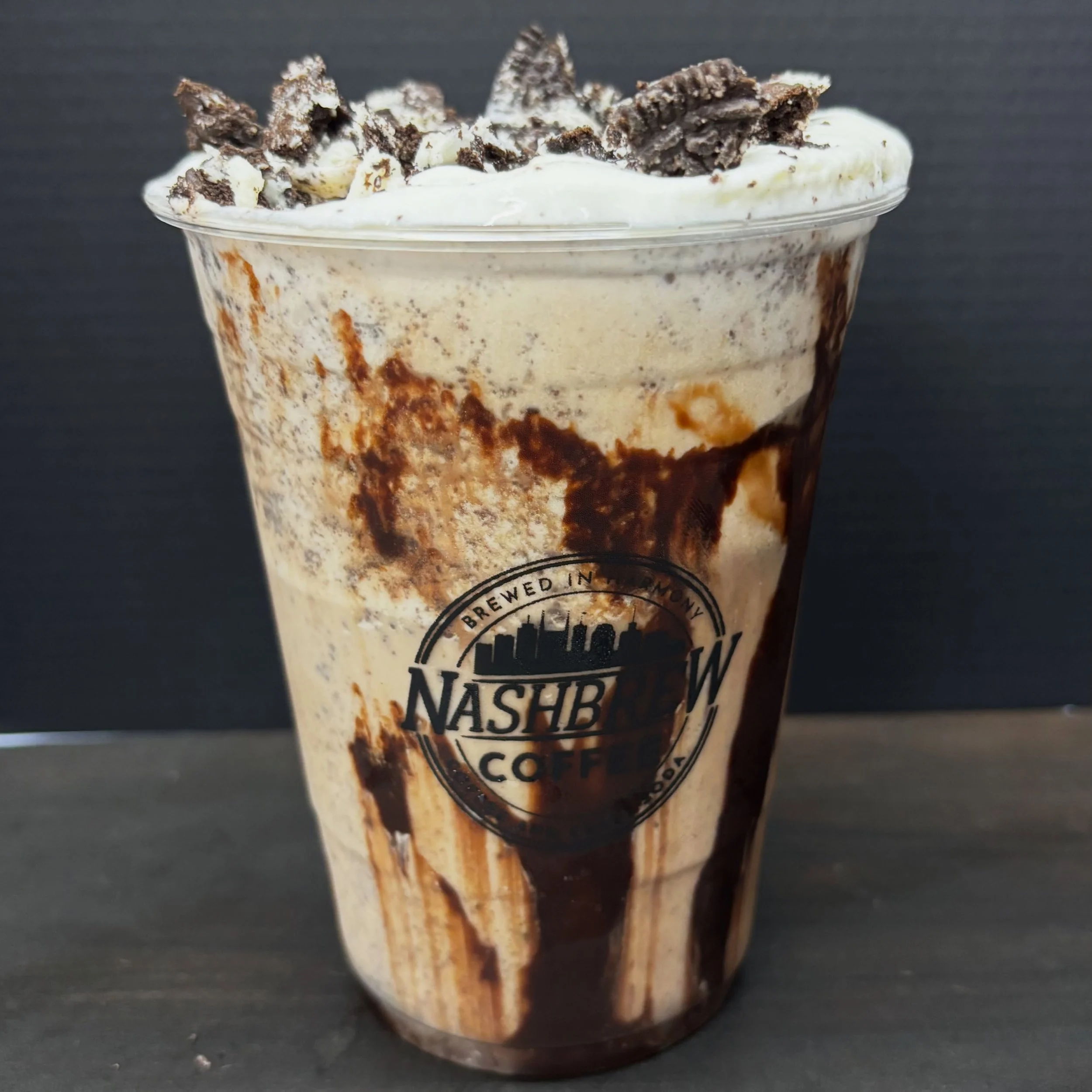 Looks Like You Love Me just rolled into the summer lineup 😮&zwj;💨🍪

Cookies &amp; cream frappe.
Chocolate drizzle down the cup, whipped cream stacked high, cookie crumble on top like it&rsquo;s headlining the festival.

Cold, smooth, and probably 