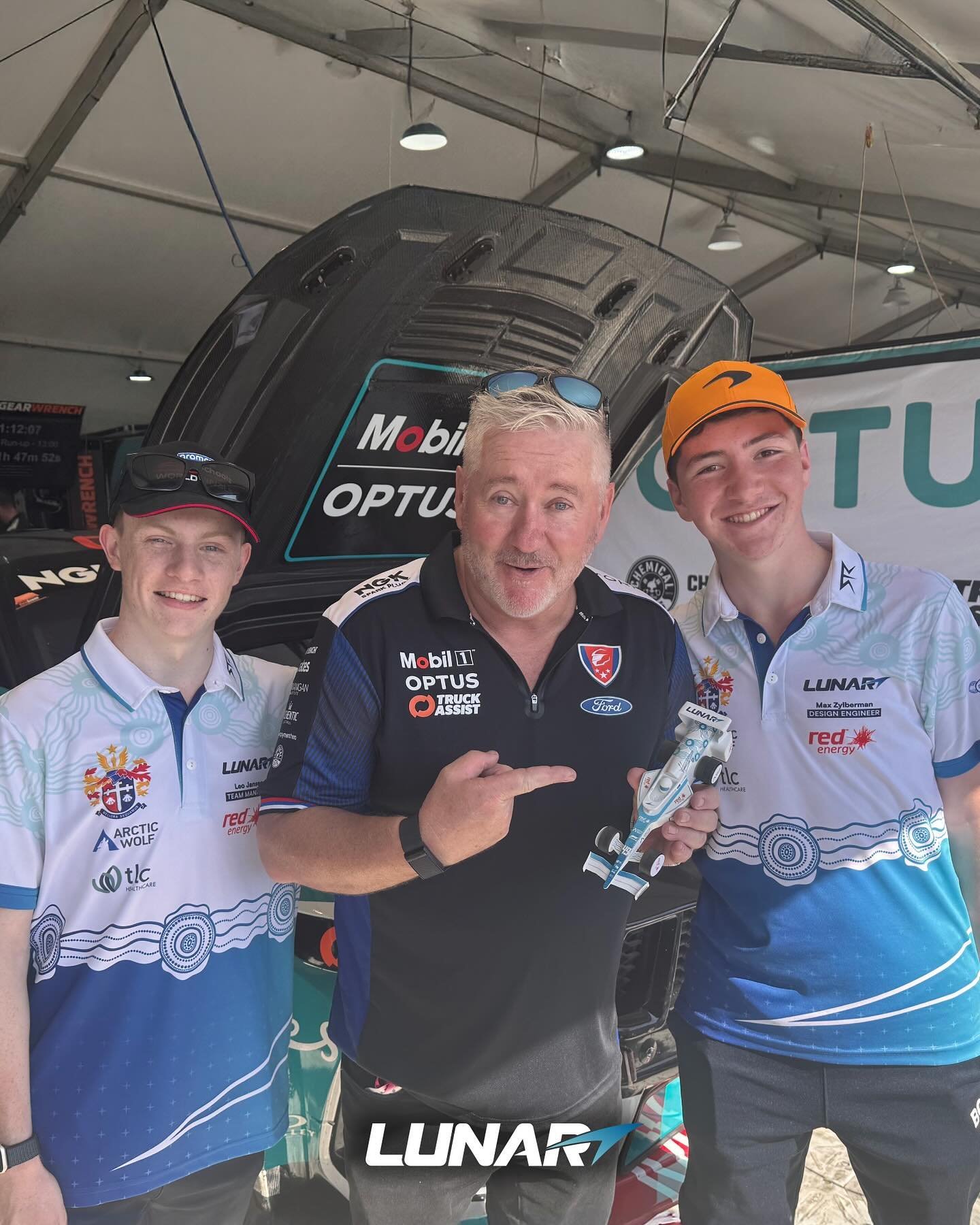 Friday highlights of the @ausgp

A tour of the @walkinshawandrettiunited garage followed by some more track action! Take a look at some of the shots from our newly appointed photographer Max!

&bull;
#LunarAndBeyond #f1 #f1inschools #formula1 #stemra