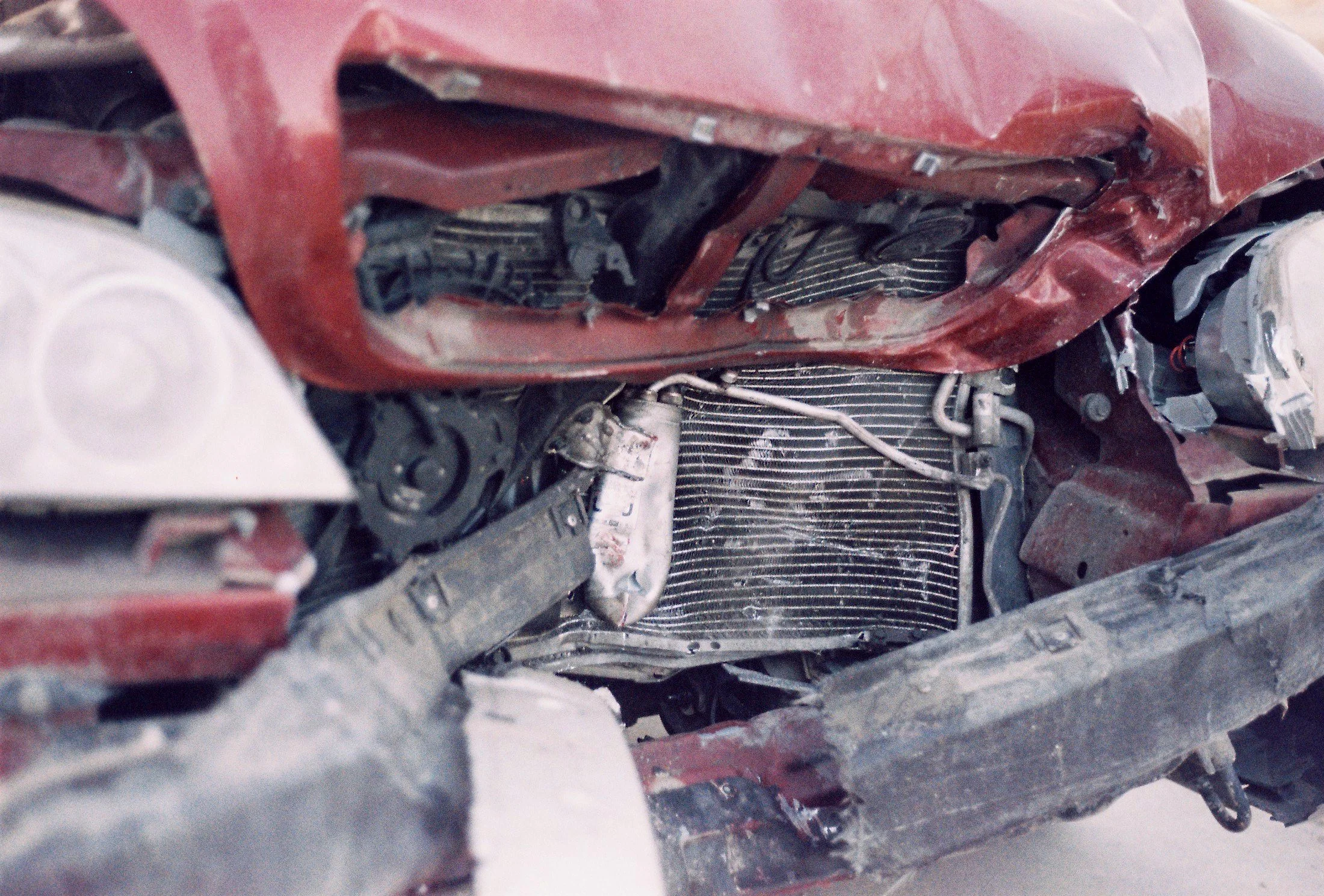 Coche aplastado.jpg