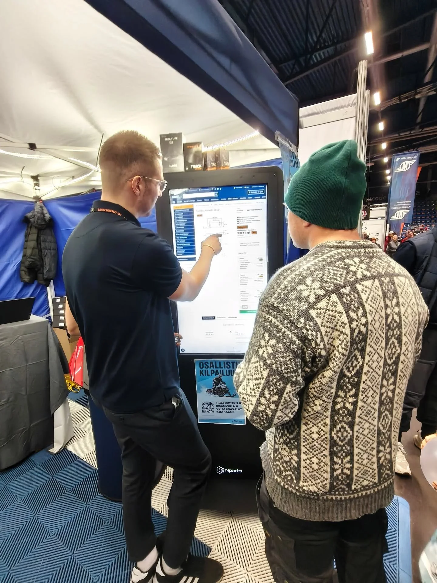 Kelekkamessut pidettiin viikonloppuna Rovaniemell&auml;. 

Lumisen osastolla oli meid&auml;n uutuustuote esill&auml;: interaktiivinen messun&auml;ytt&ouml;, josta esiteltiin tuotteita asiakkaille. N&auml;yt&ouml;ll&auml; py&ouml;ri my&ouml;s videoita