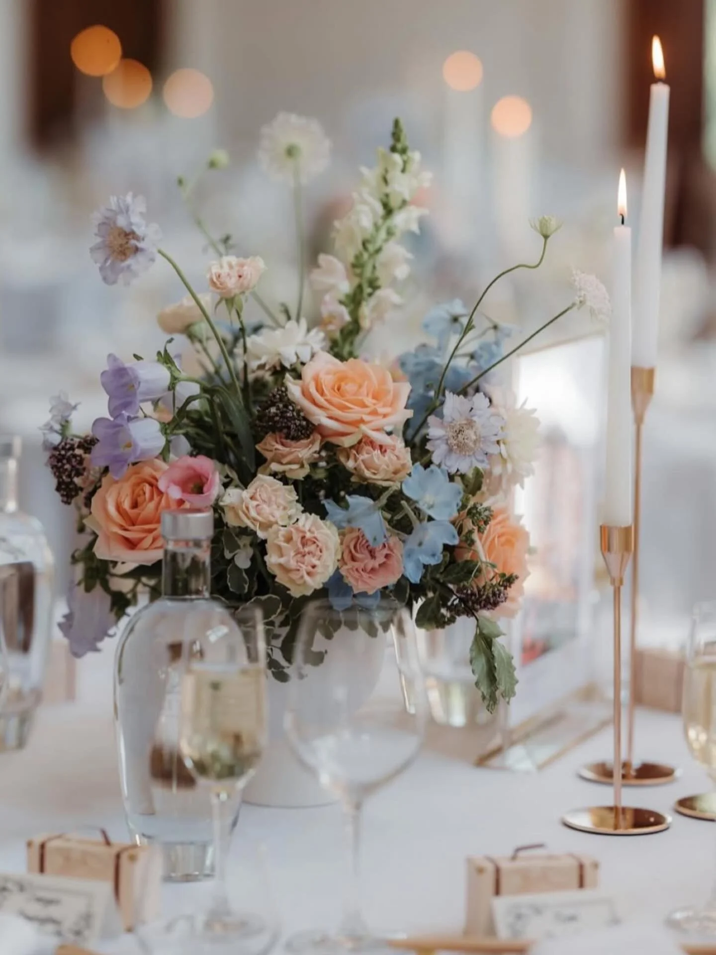 From Valentine&rsquo;s roses to wedding planning... it&rsquo;s a busy one at Blossom &amp; Wild! 🌹

I&rsquo;m currently prepping for a sea of red roses this week, but I&rsquo;ve also got my sights set on Sunday. I&rsquo;ll be at the @woodstockweddin