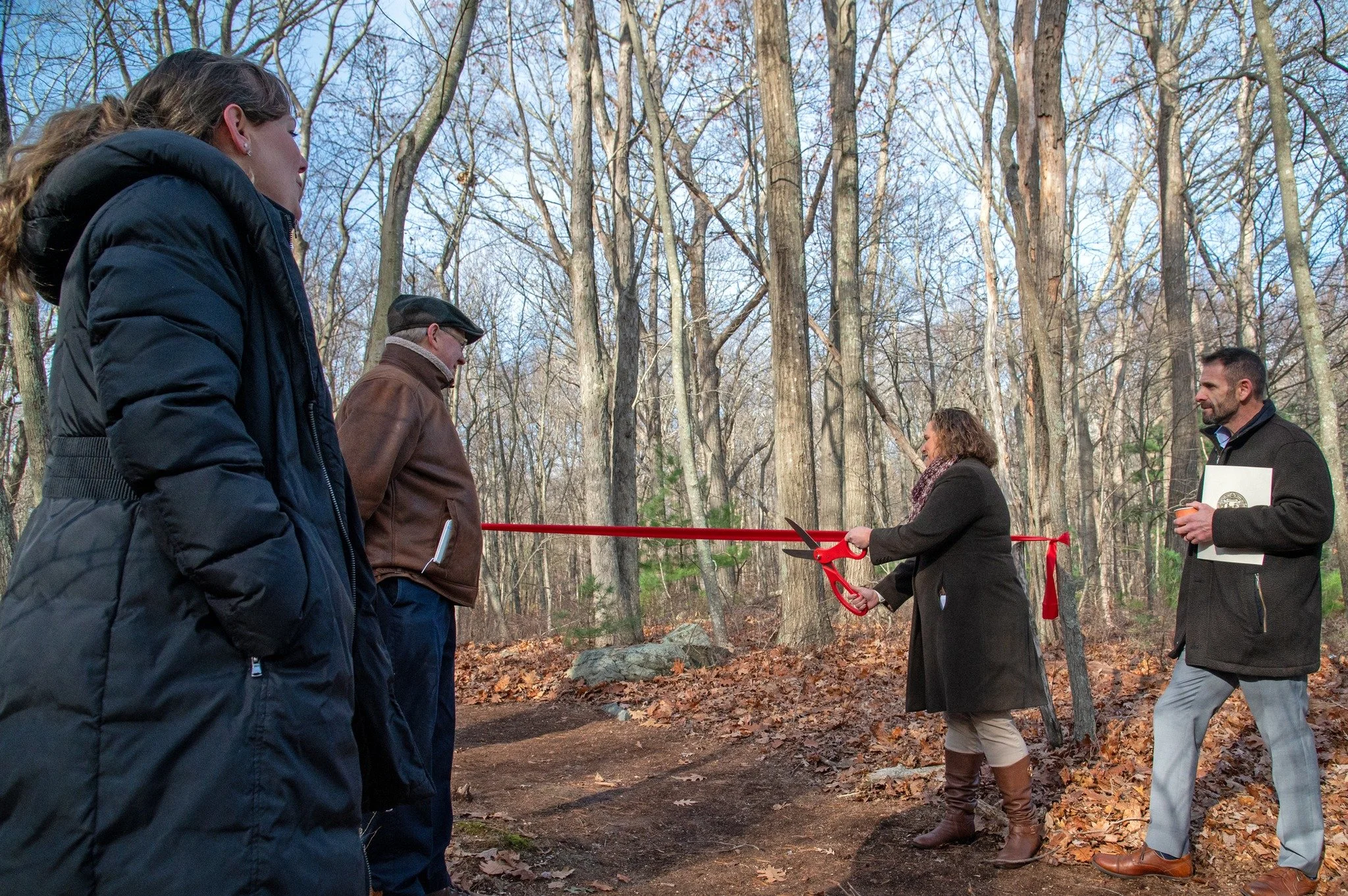 Fieldstone Preserve is OPEN! 🌲

On November 20, the Town of Avon cut the ribbon on Fieldstone Preserve, 30 woodland acres abutting D.W. Field Park in Brockton and Avon. Wildlands Trust helped the Town acquire the property and built its 0.7 miles of 