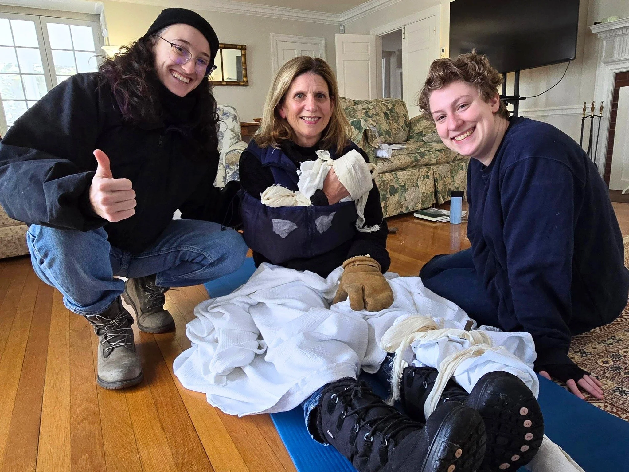 Looking for hiking buddies? You couldn't choose much better than this group! 

Thanks to all who joined us at the Stewardship Training Center last month for Wilderness First Aid + CPR, a two-day certification course led by @solowildernessmedicine.

M