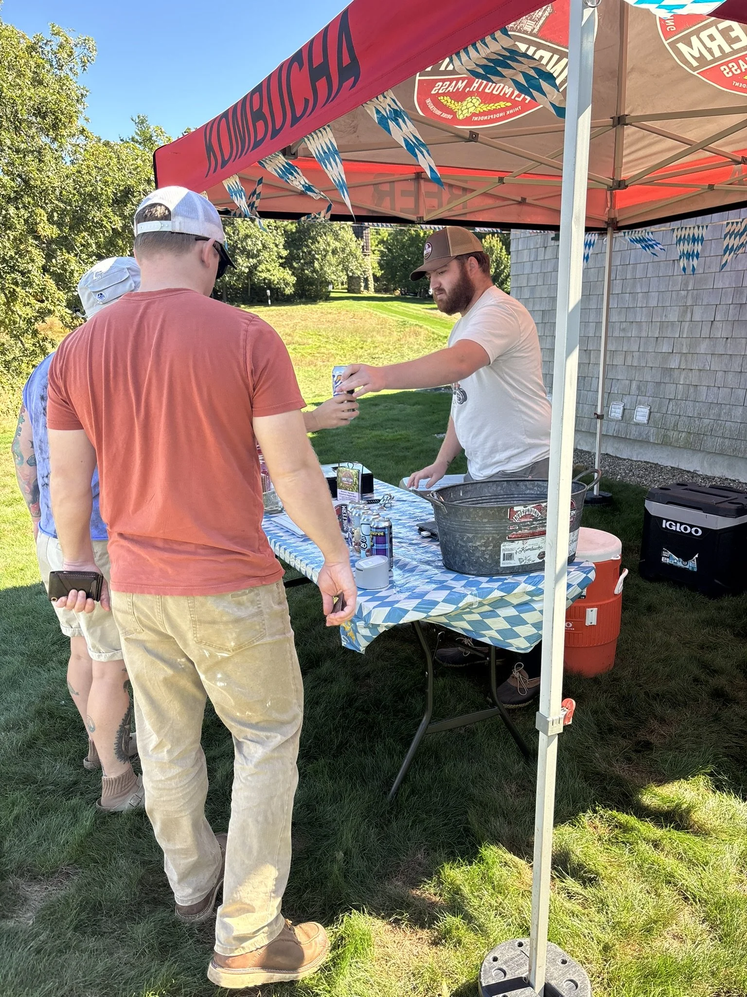 IndieFerm served up locally made beer, wine, and kombucha
